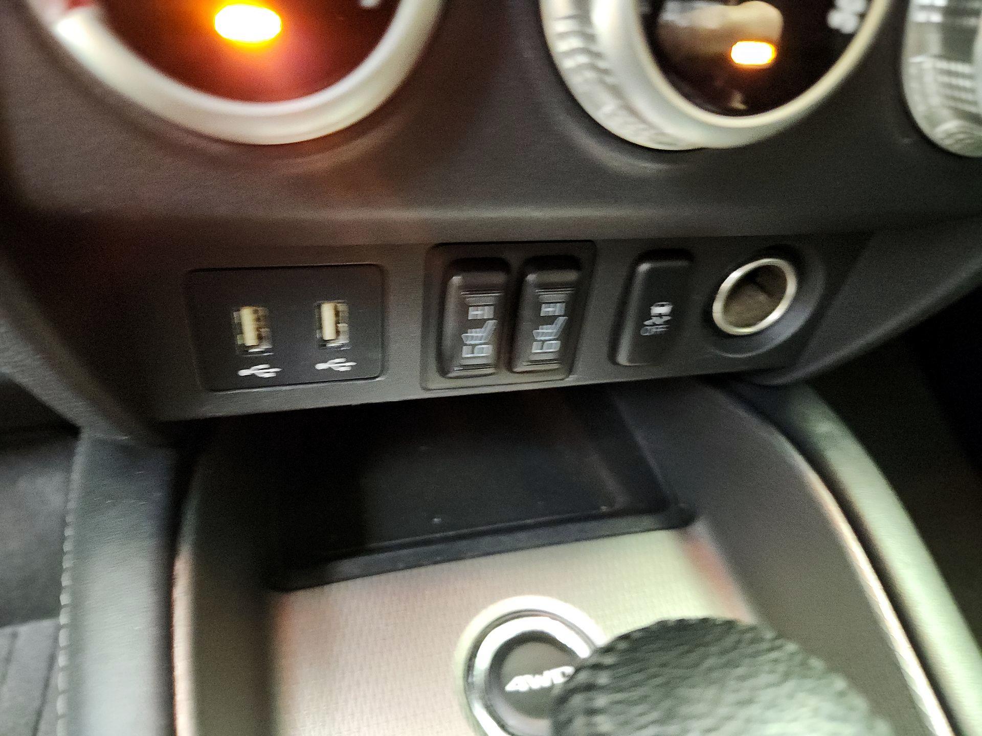 Thumbnail: 2020 Mitsubishi Outlander Sport - 18