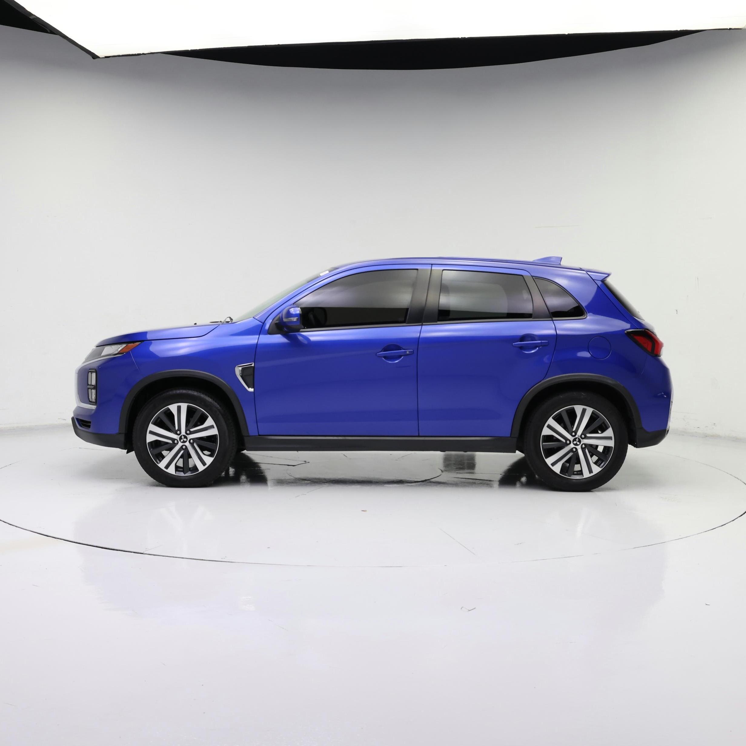 Thumbnail: 2020 Mitsubishi Outlander Sport - 3