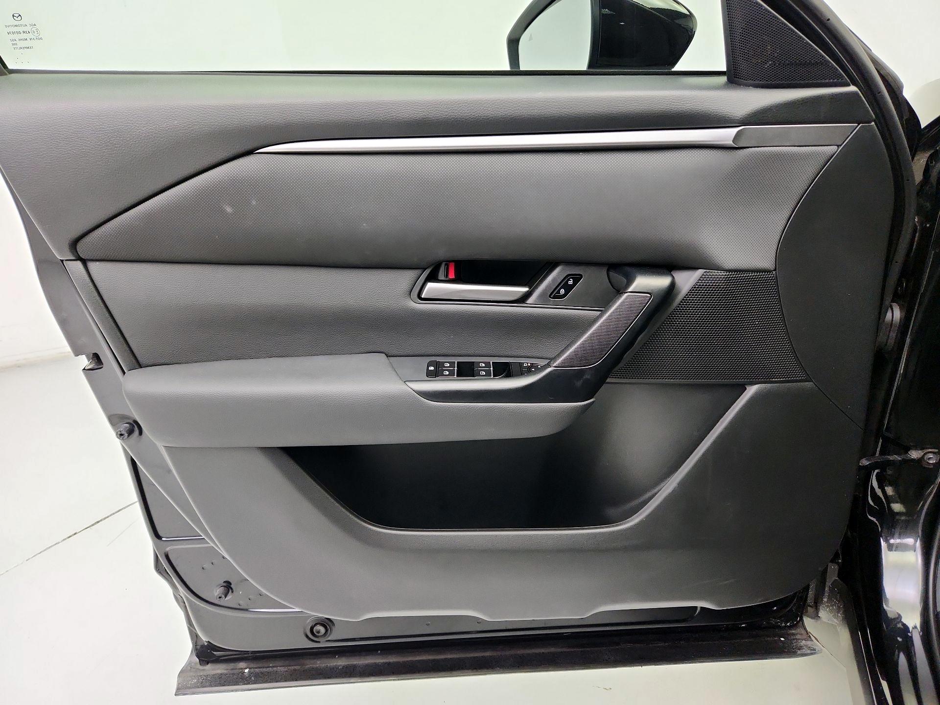 Thumbnail: 2025 Mazda CX-50 - 12