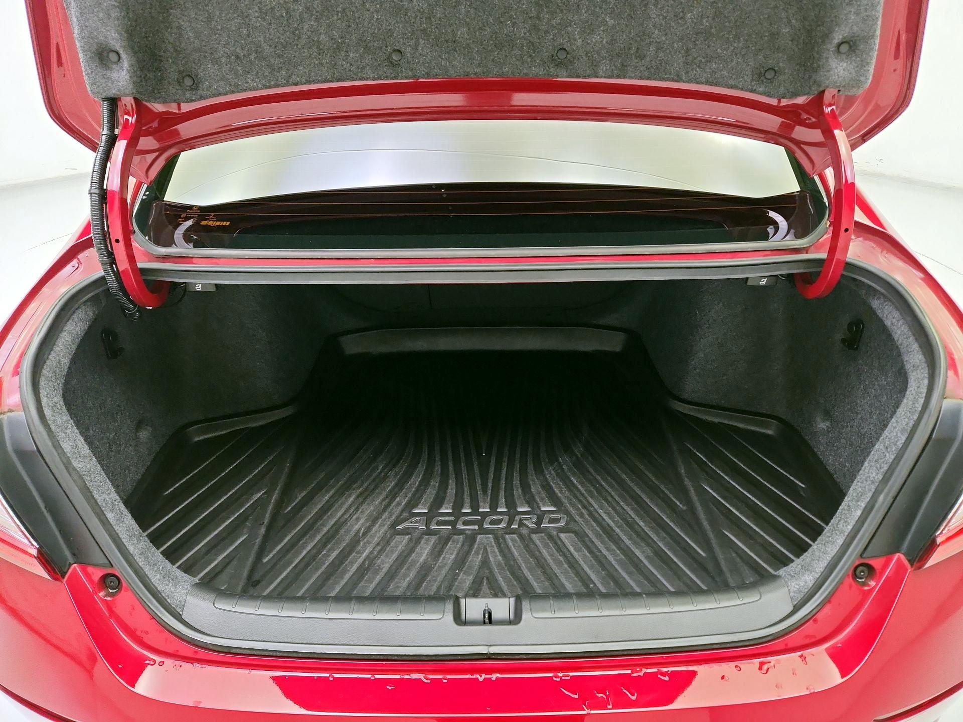 Thumbnail: 2019 Honda Accord - 20