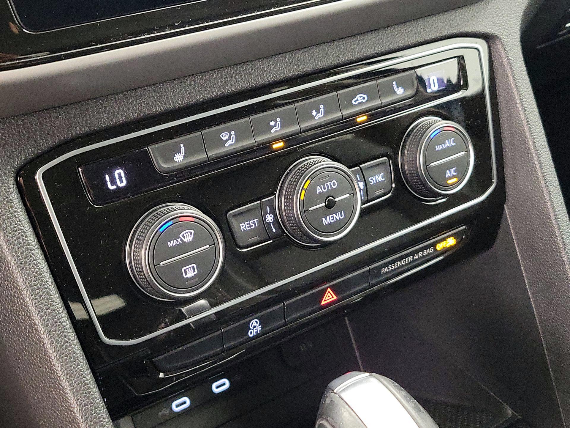 Thumbnail: 2023 Volkswagen Atlas - 16