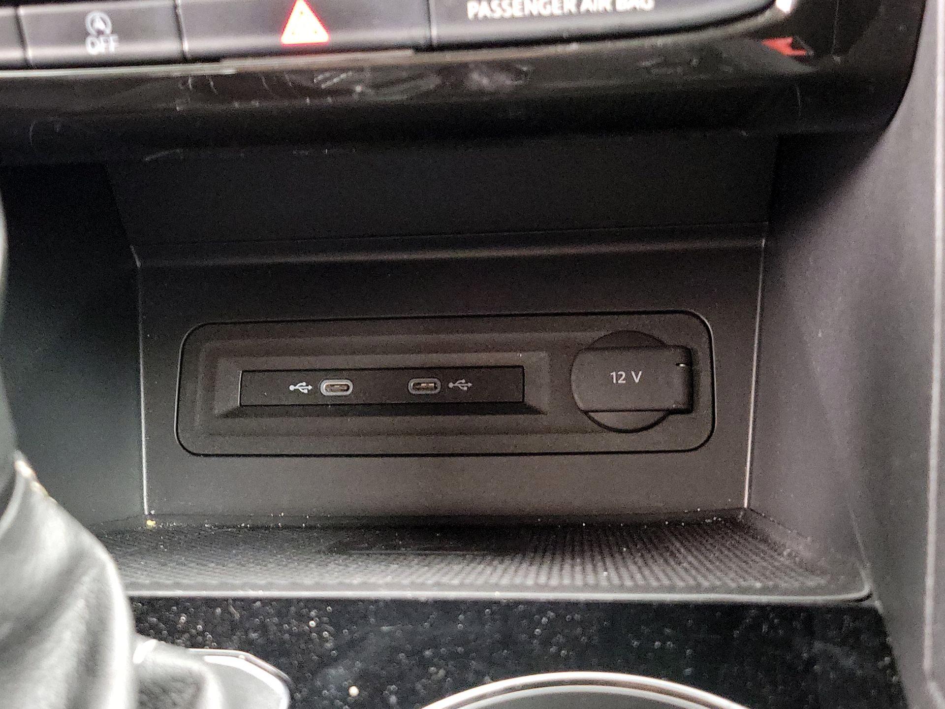 Thumbnail: 2023 Volkswagen Atlas - 18