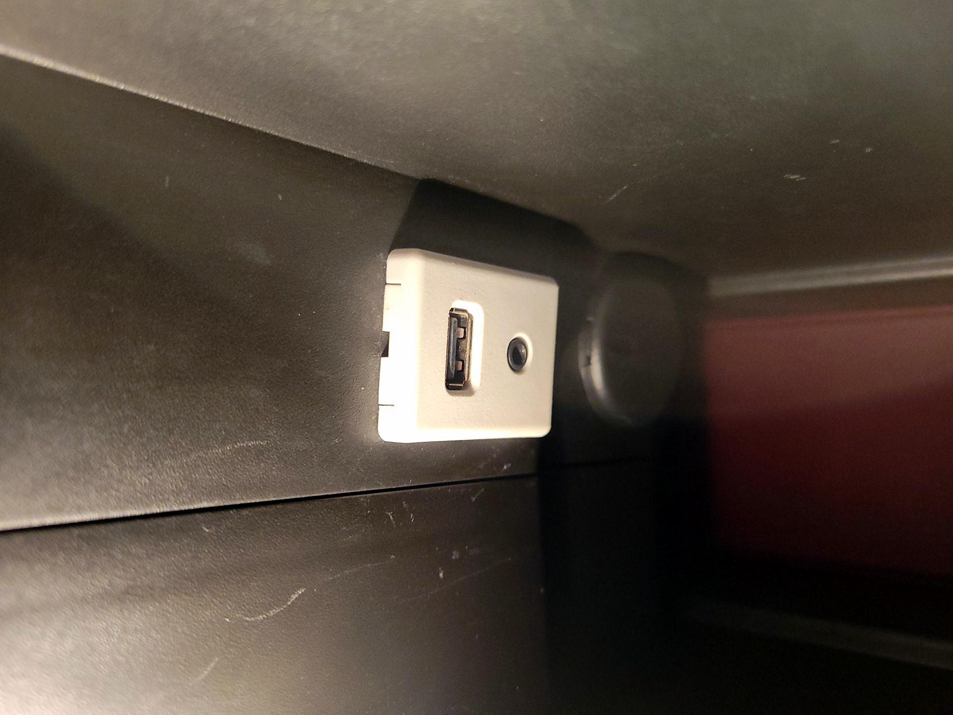 Thumbnail: 2014 Chevrolet Equinox - 17