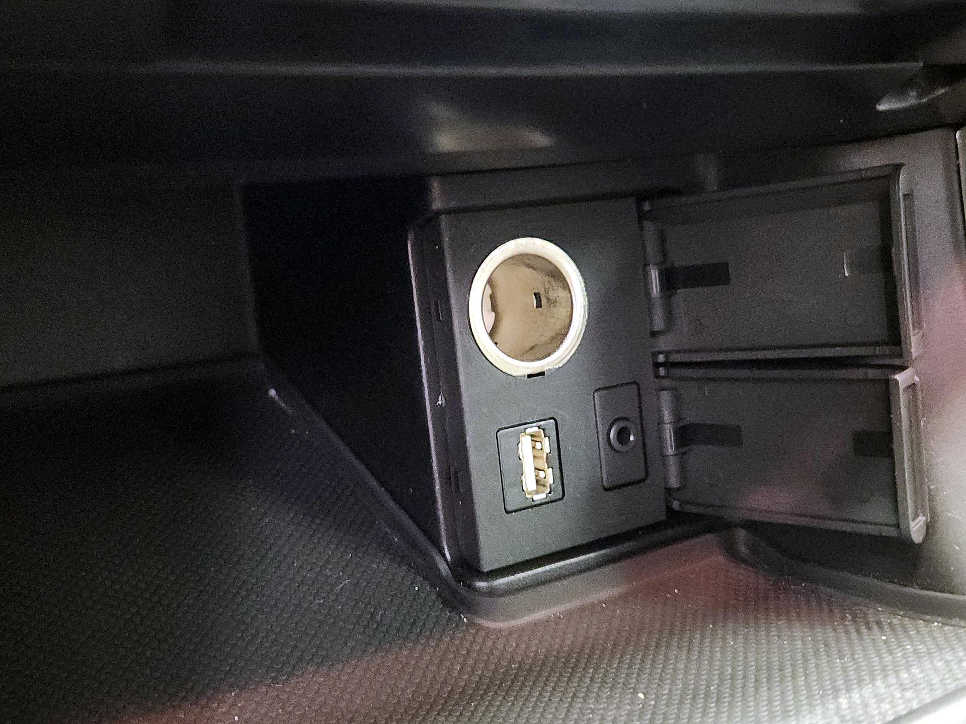 Thumbnail: 2015 Honda Accord - 18