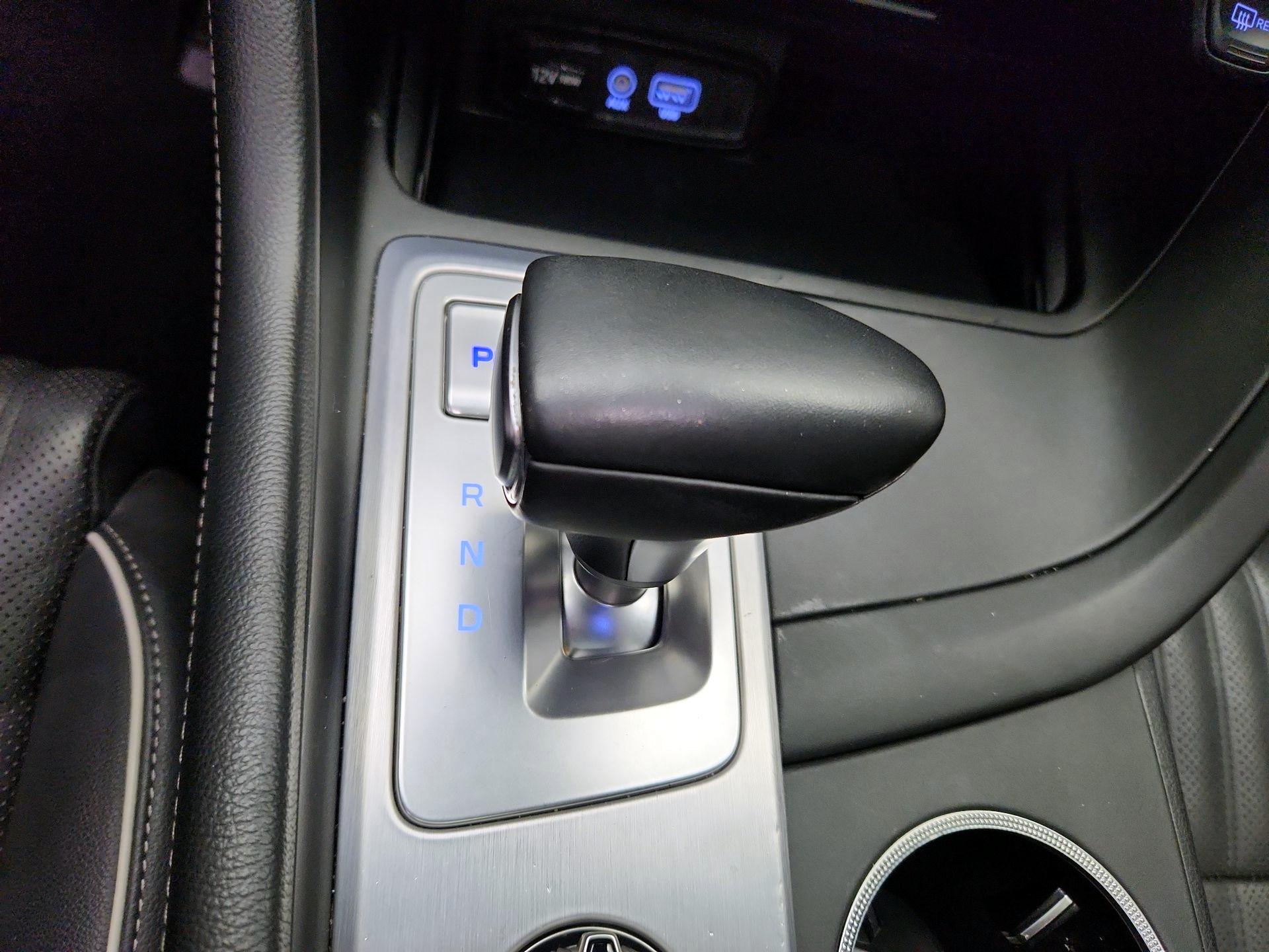 Thumbnail: 2019 Genesis G70 - 18