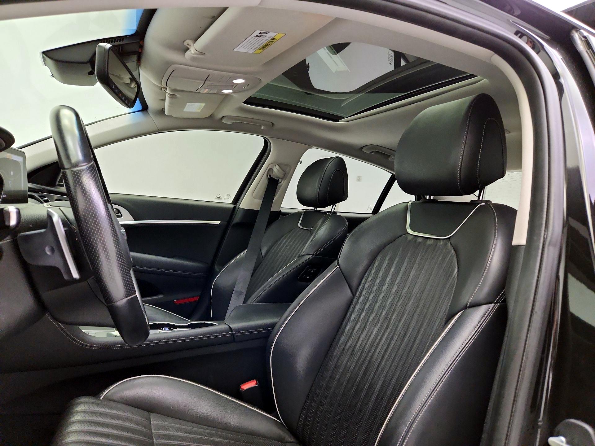 Thumbnail: 2019 Genesis G70 - 20