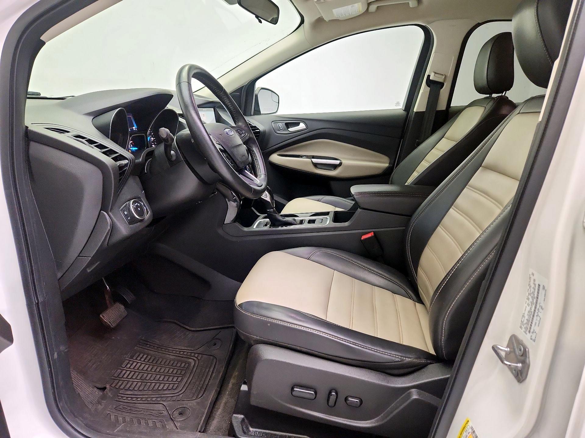 Thumbnail: 2019 Ford Escape - 11