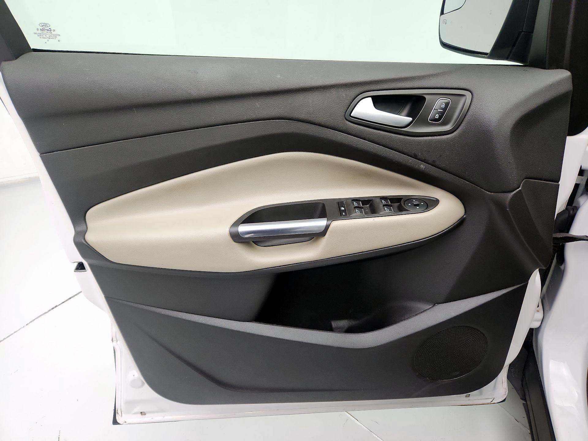 Thumbnail: 2019 Ford Escape - 12