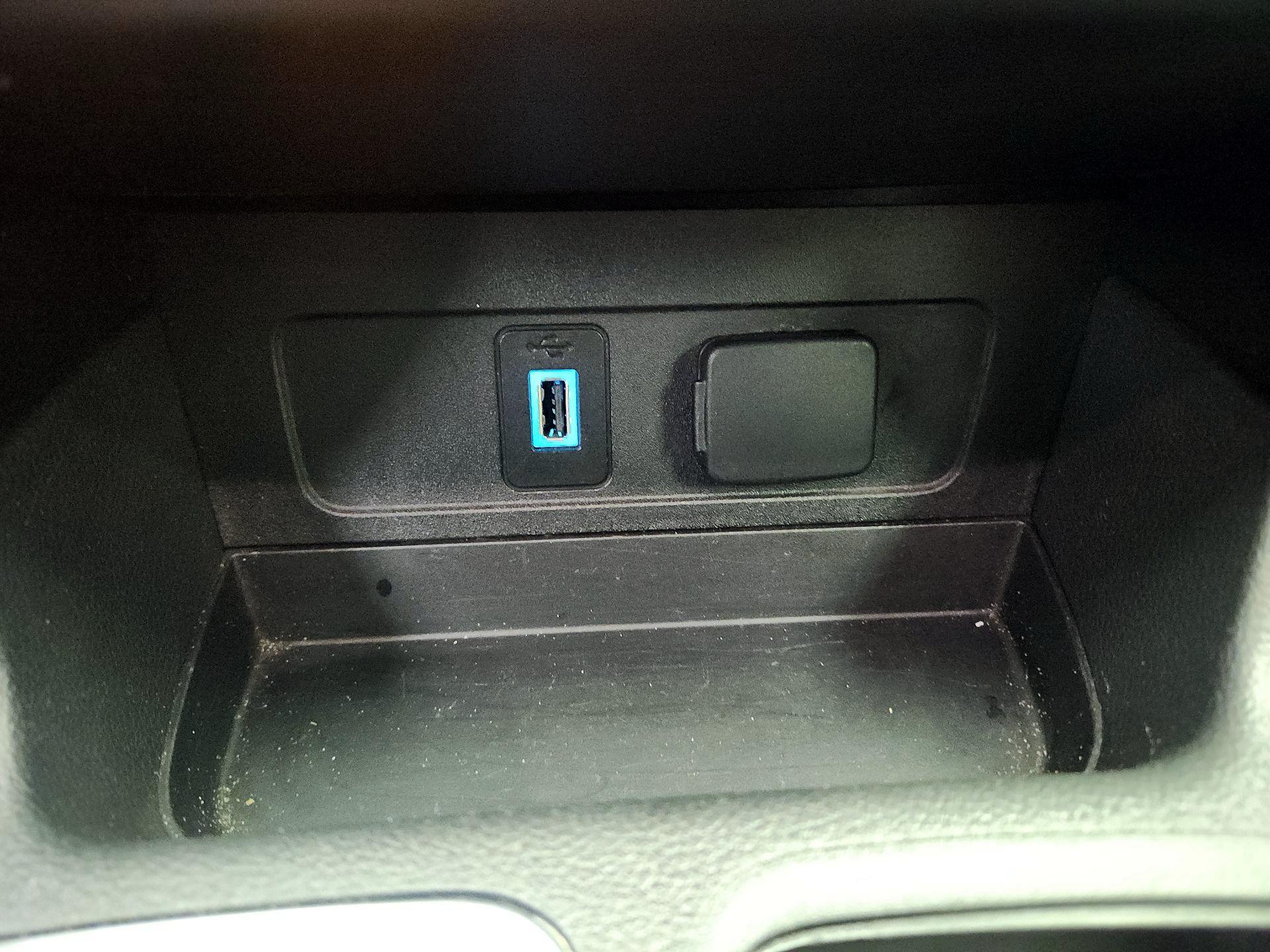 Thumbnail: 2019 Ford Escape - 18