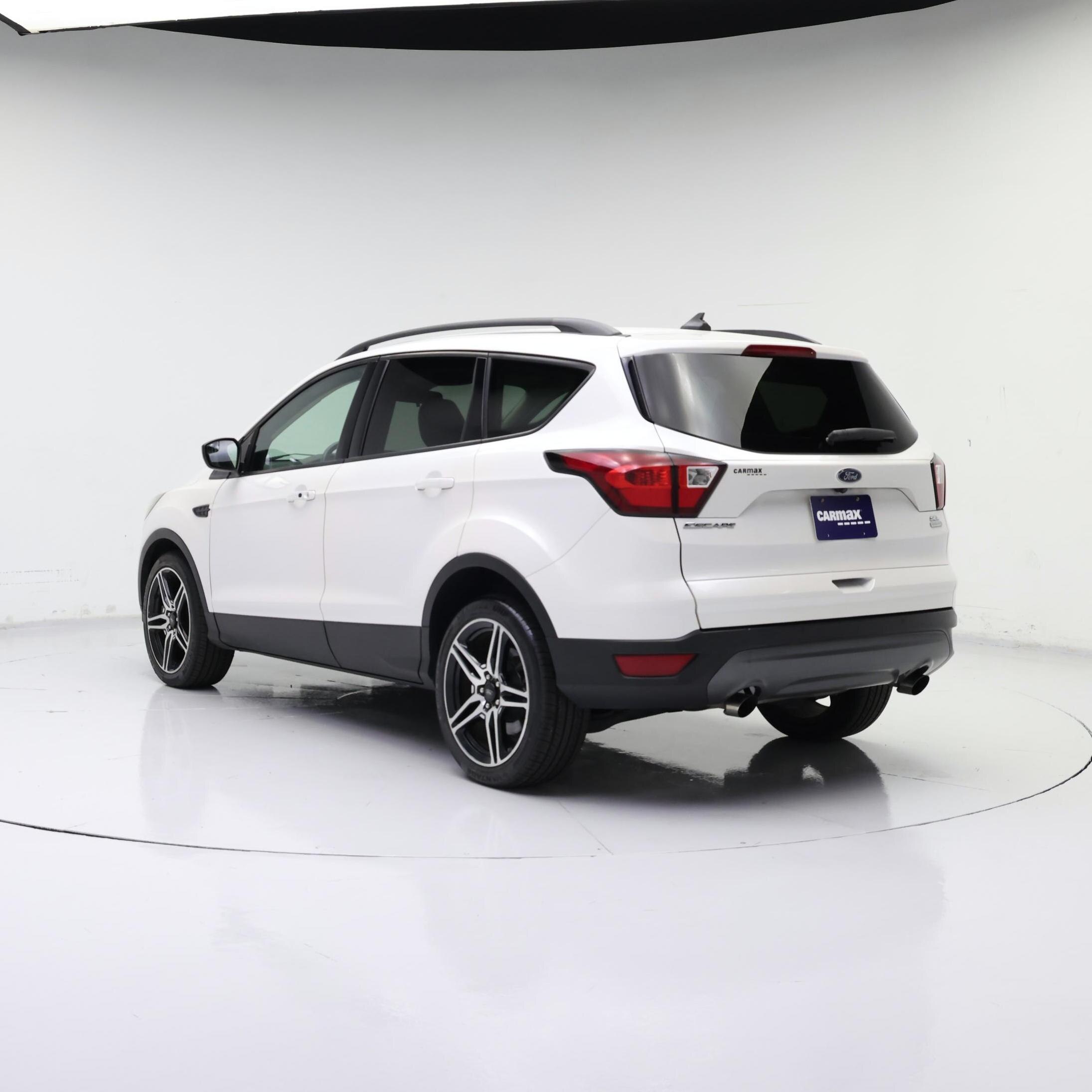 Thumbnail: 2019 Ford Escape - 2