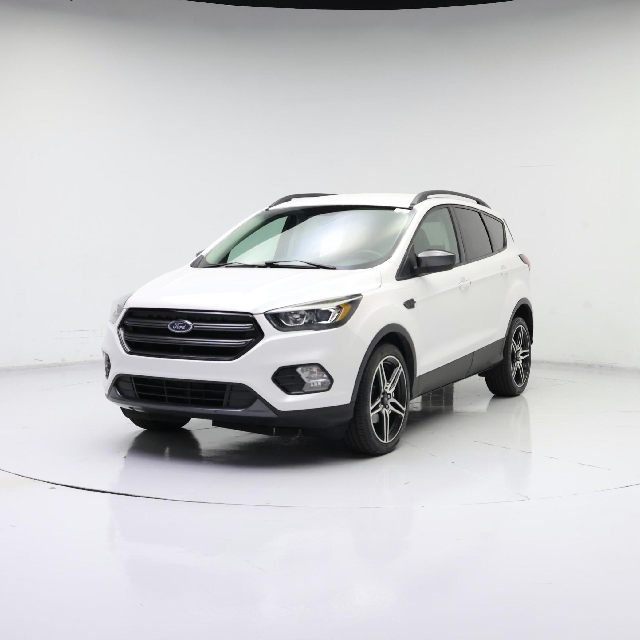 Thumbnail: 2019 Ford Escape - 4