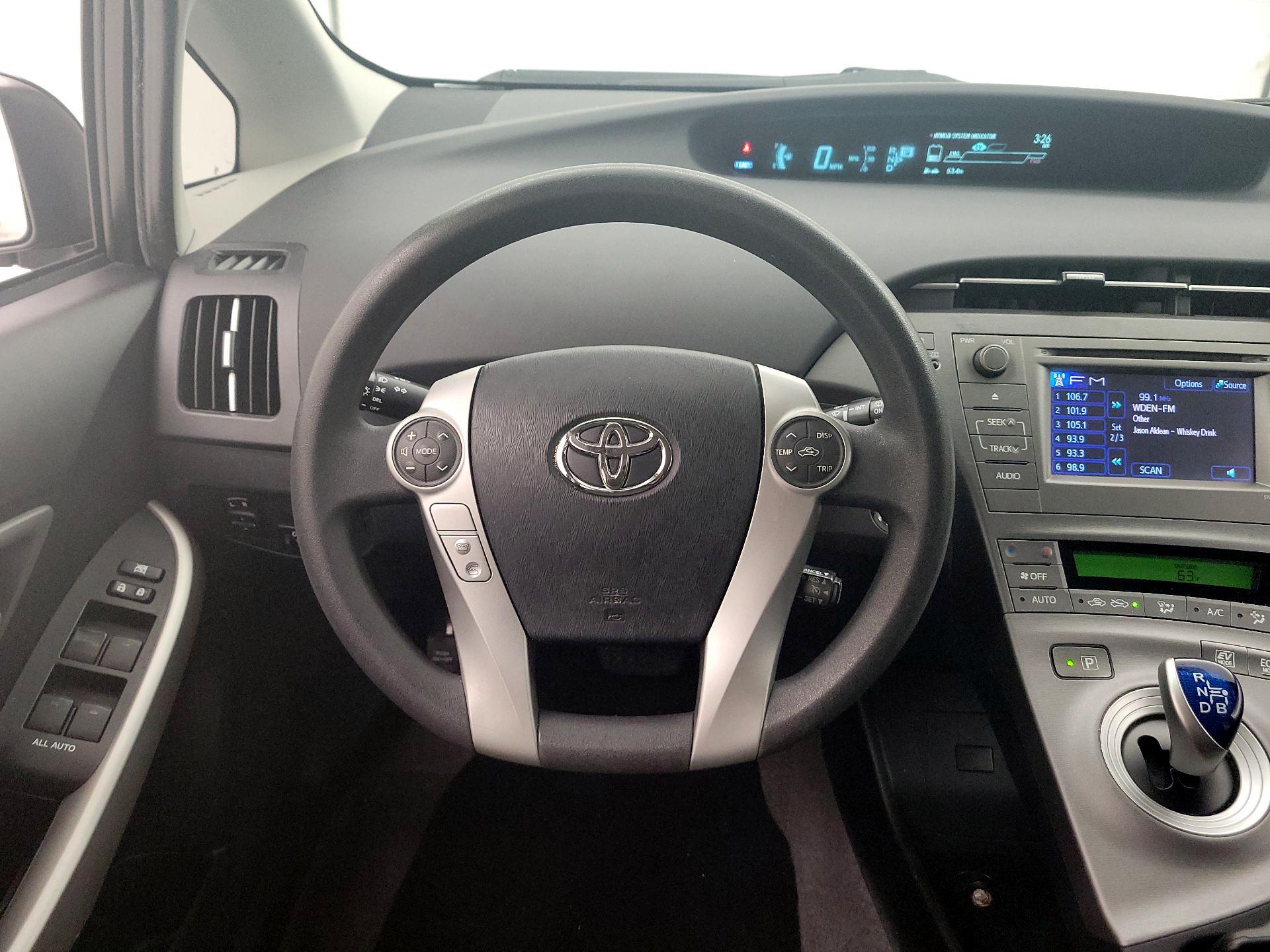 Thumbnail: 2015 Toyota Prius - 10