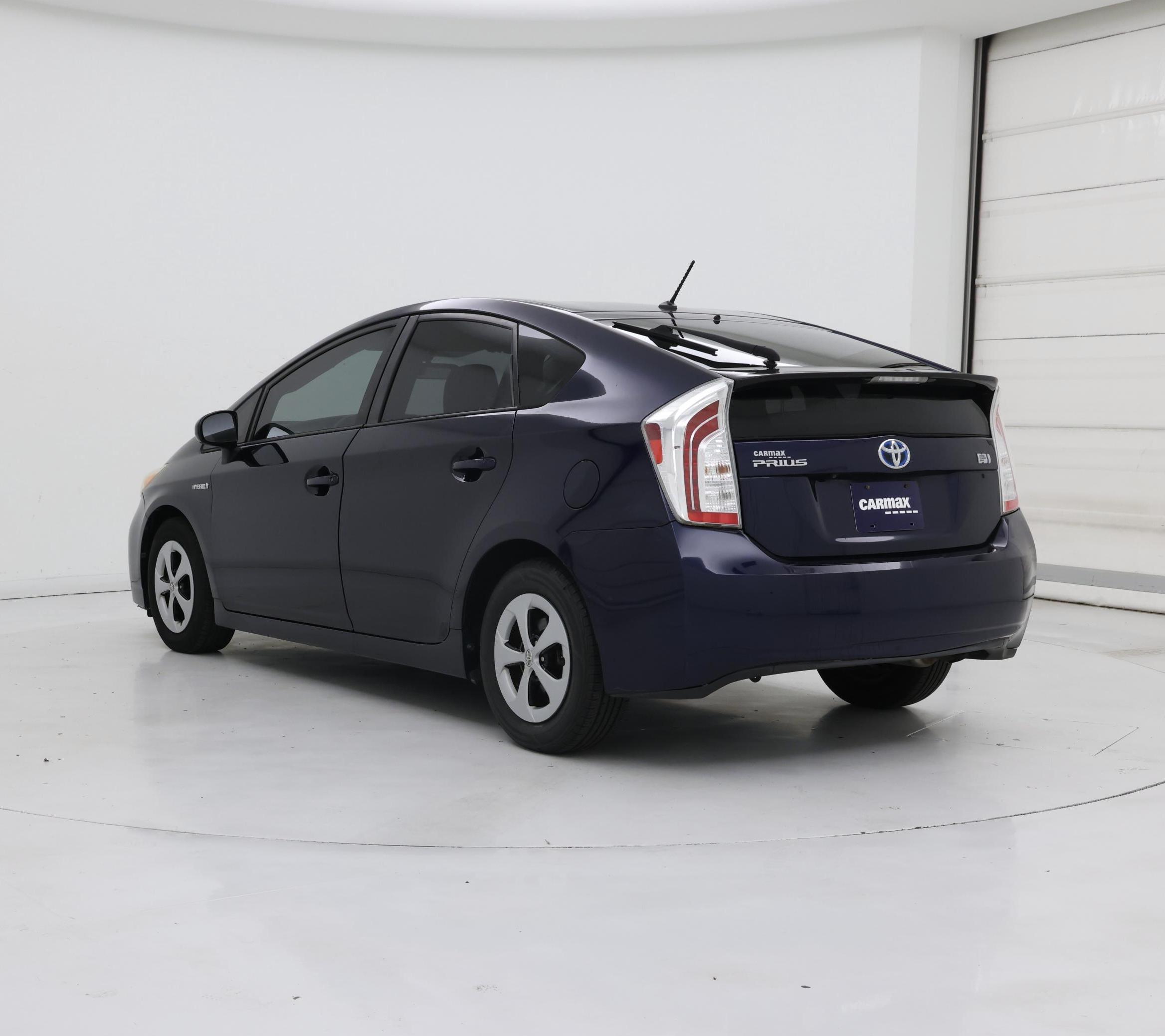 Thumbnail: 2015 Toyota Prius - 2