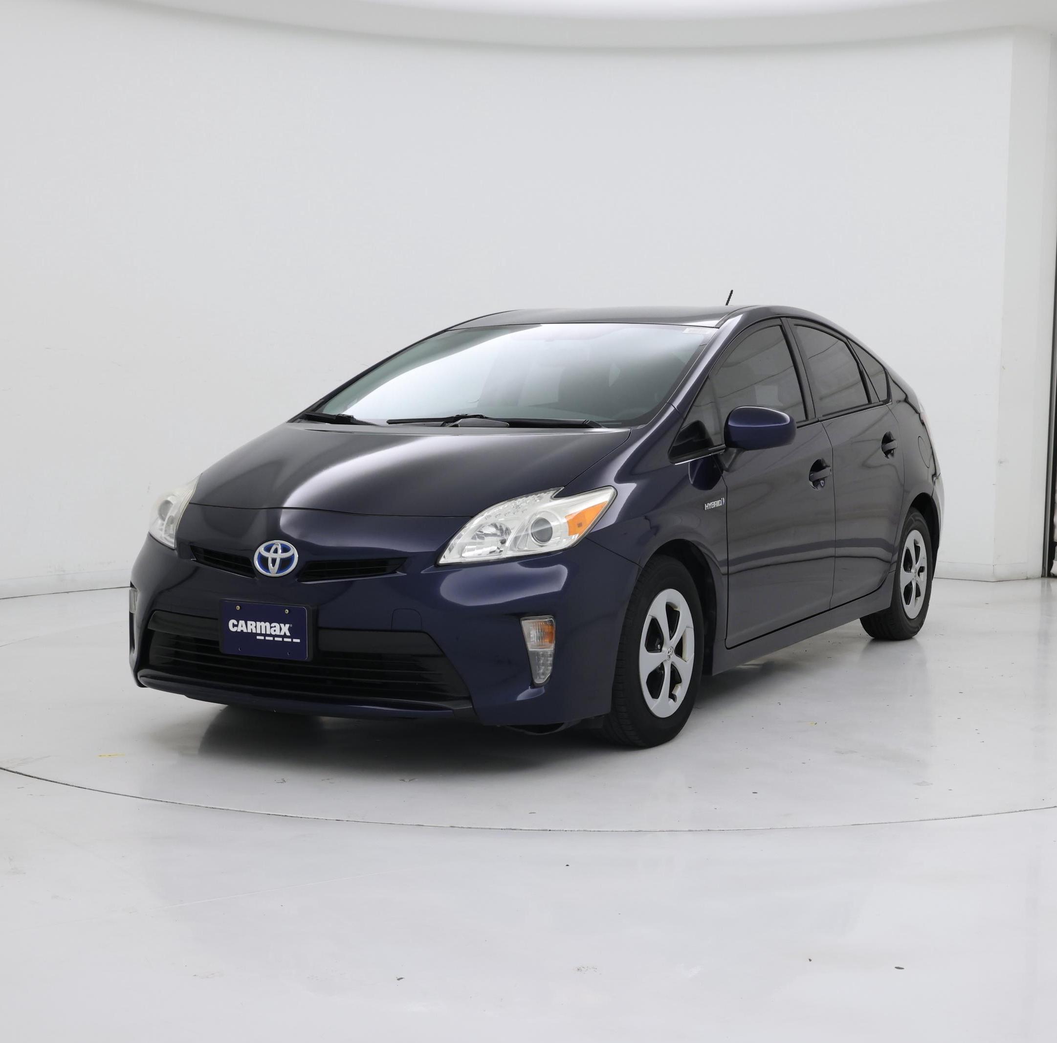 Thumbnail: 2015 Toyota Prius - 4