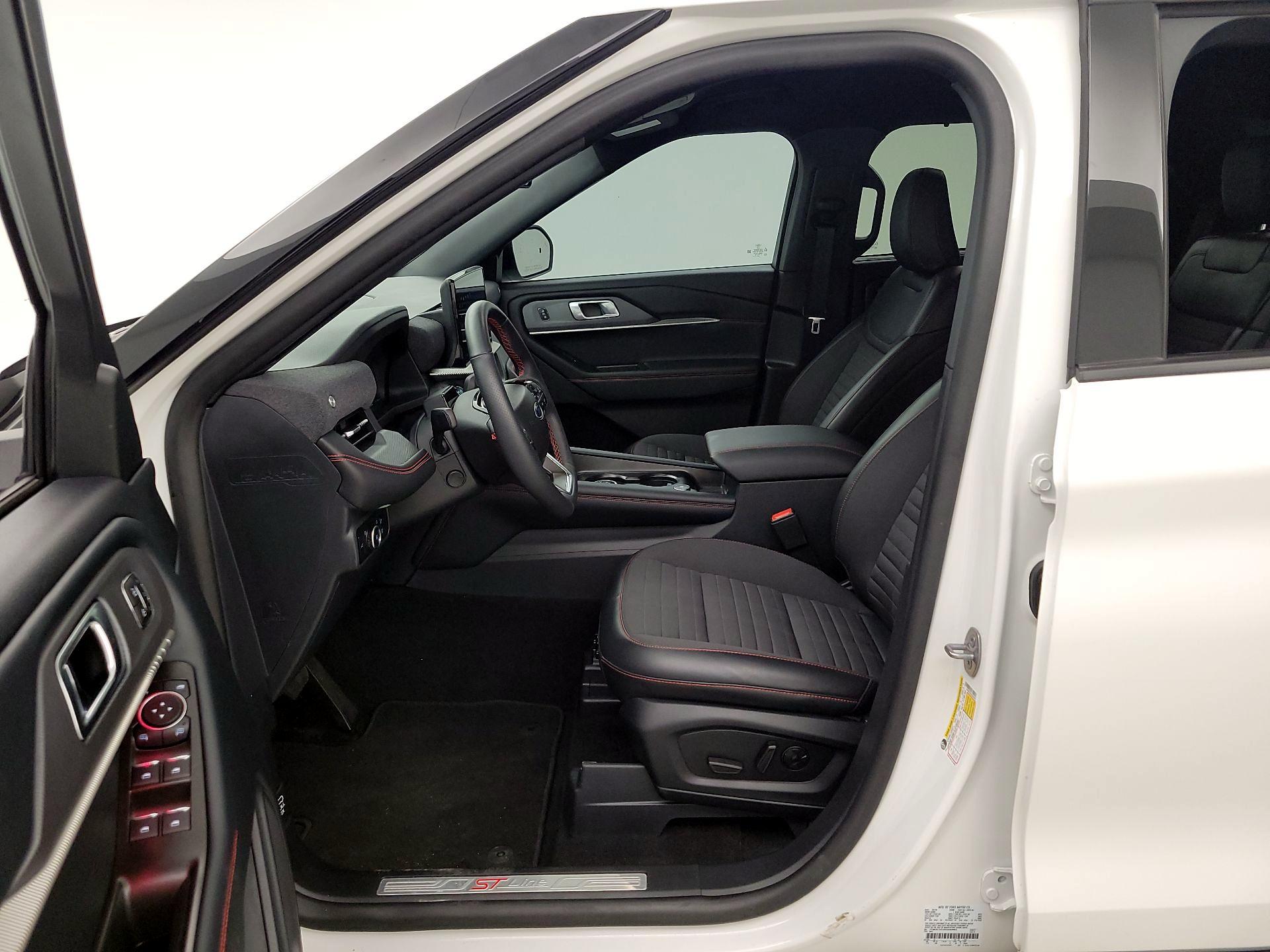 Thumbnail: 2025 Ford Explorer - 11