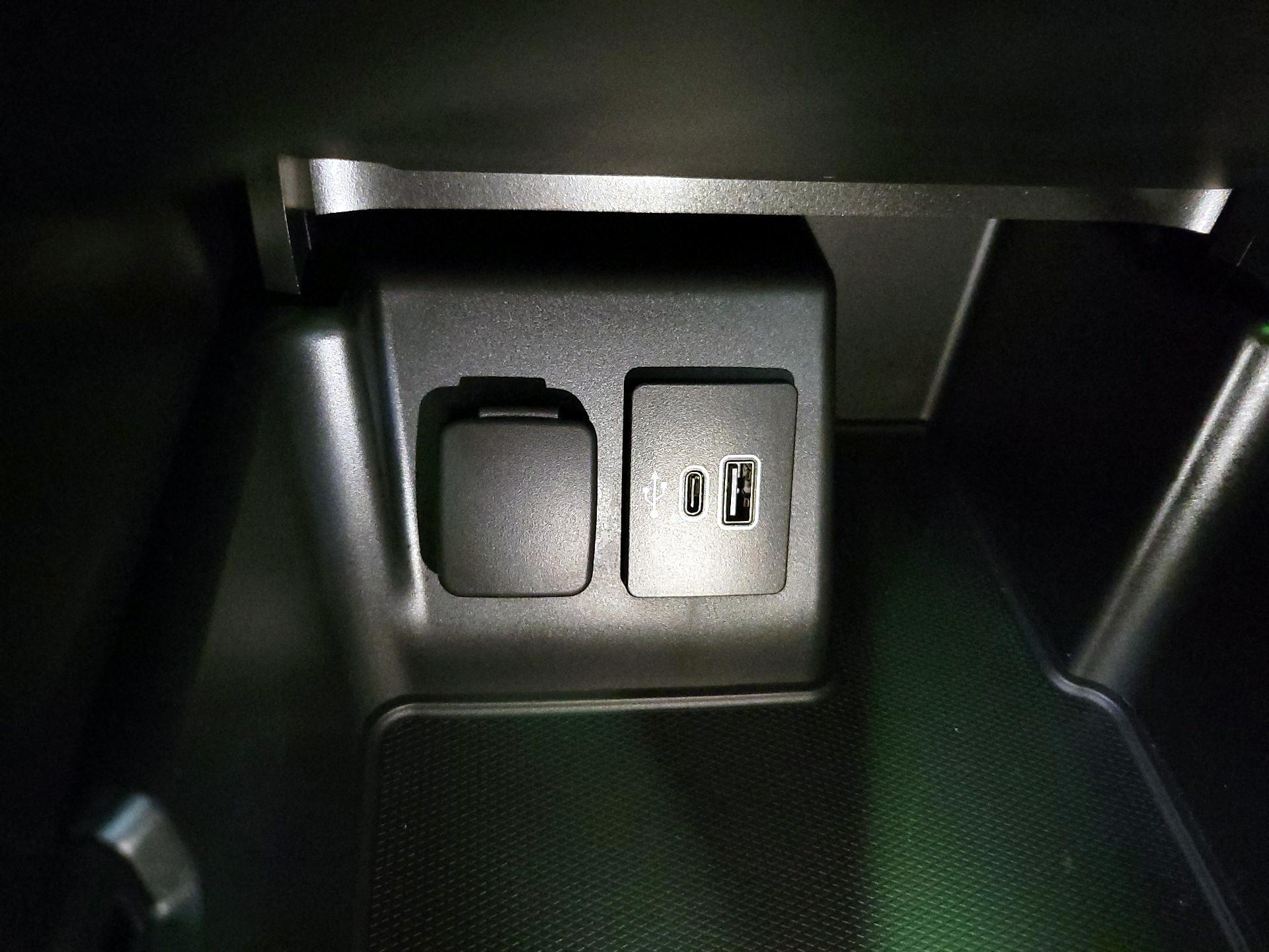 Thumbnail: 2025 Ford Explorer - 19