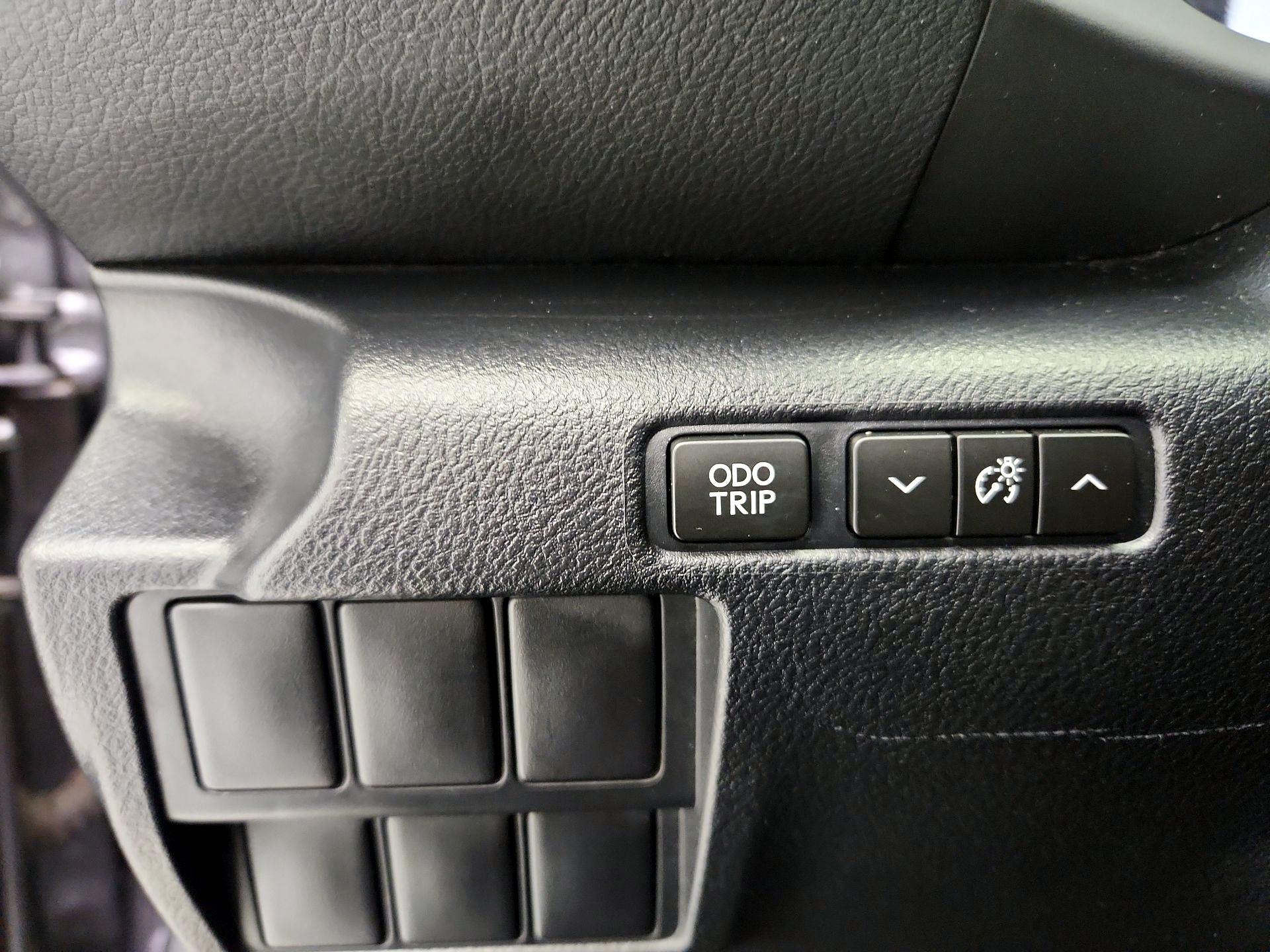 Thumbnail: 2016 Lexus IS - 13