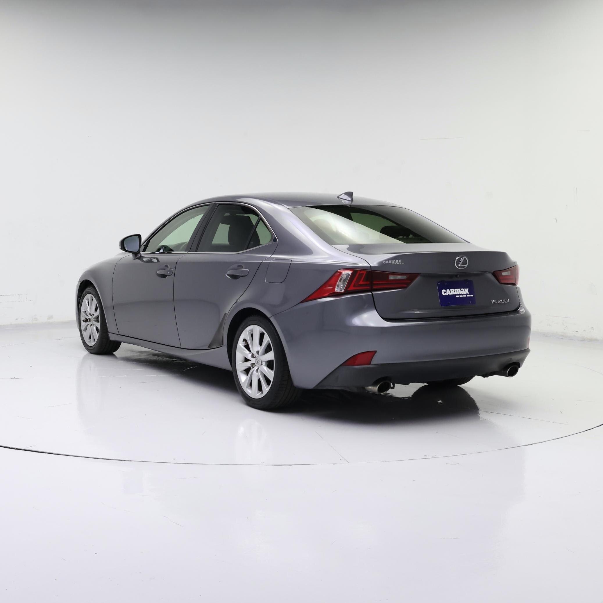 Thumbnail: 2016 Lexus IS - 2