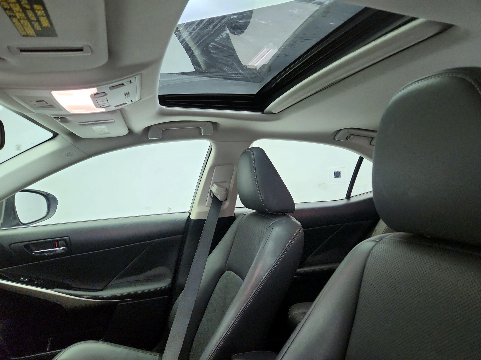 Thumbnail: 2016 Lexus IS - 19