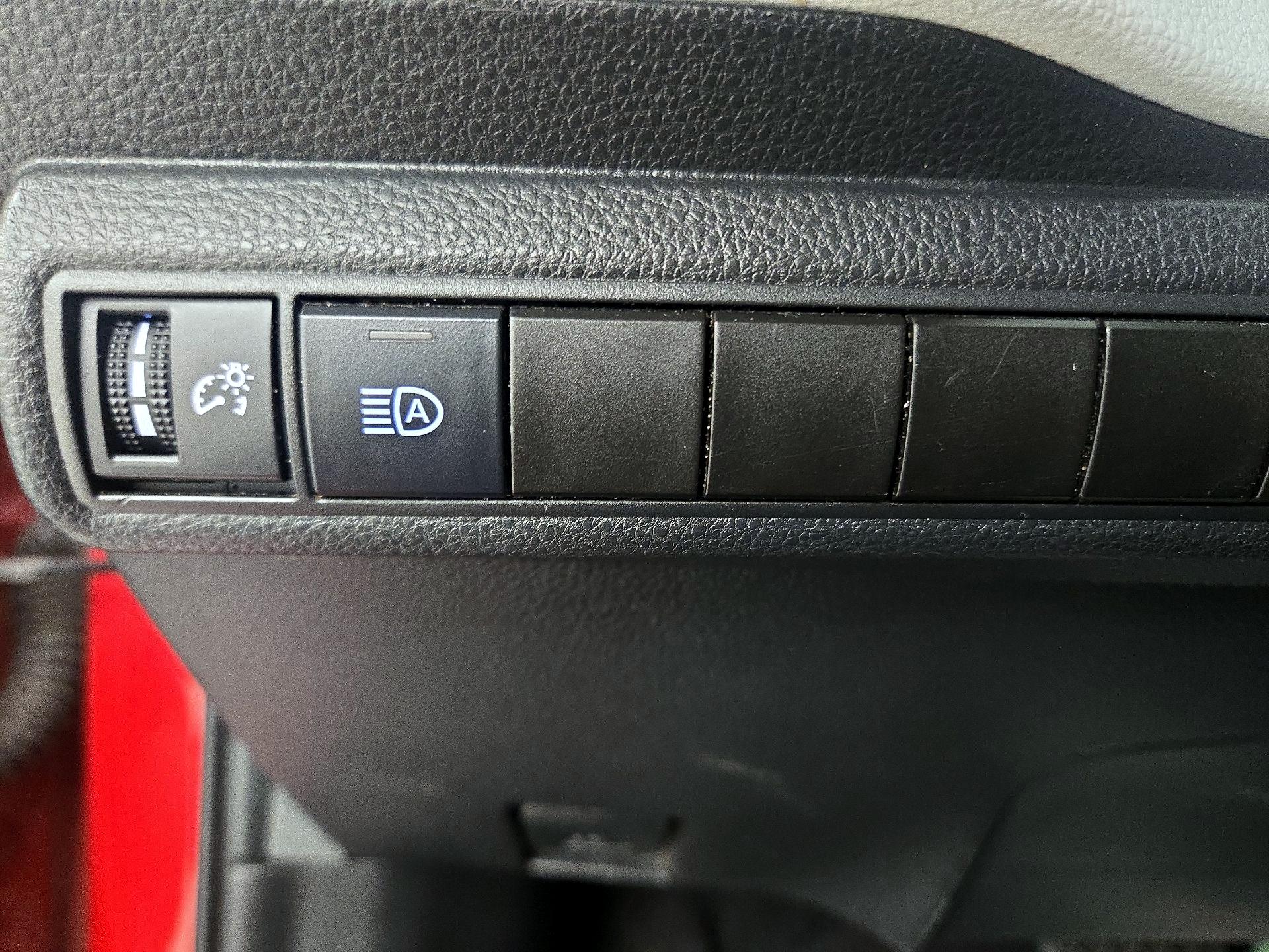 Thumbnail: 2020 Toyota Corolla - 13