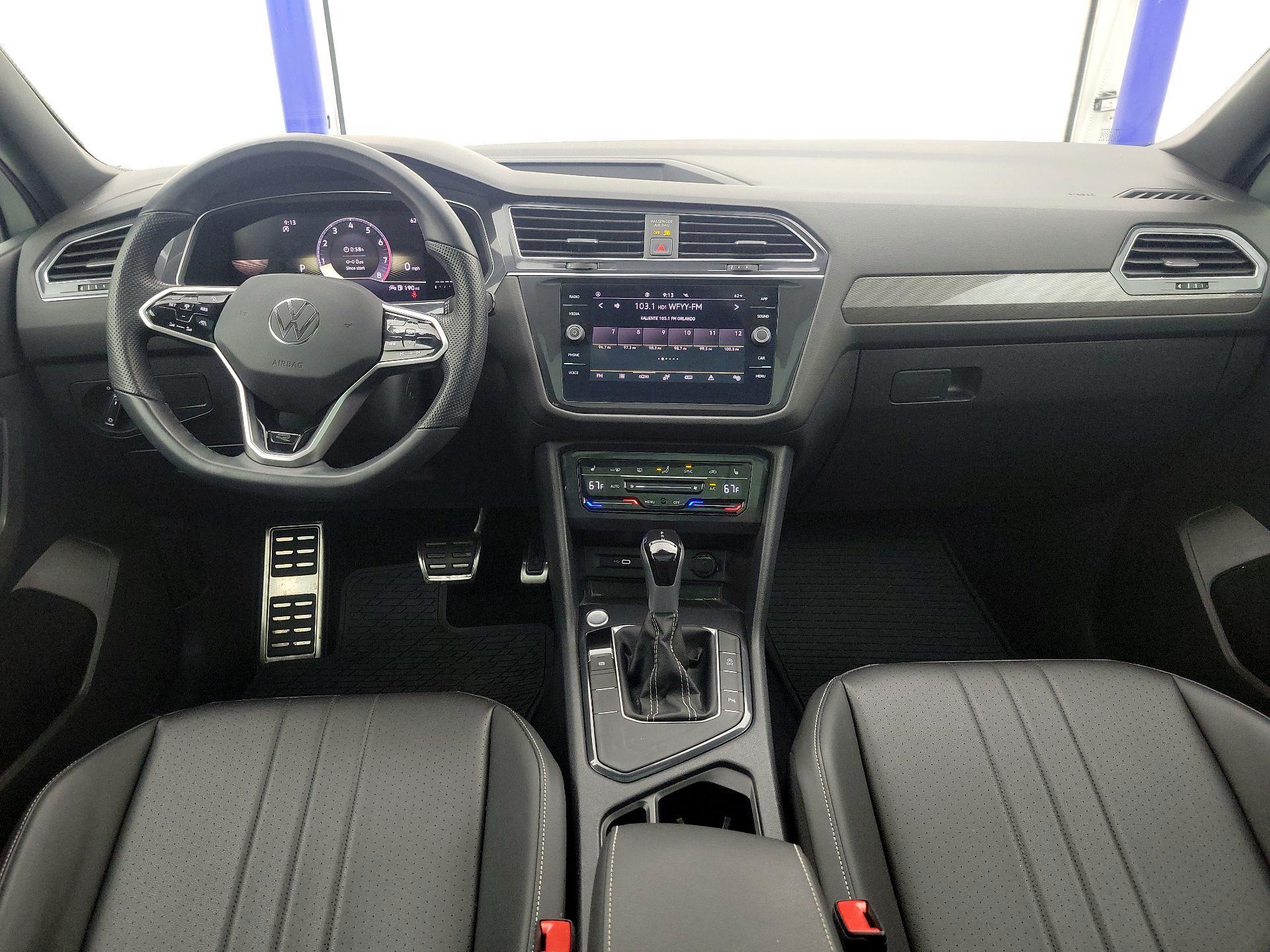 Thumbnail: 2023 Volkswagen Tiguan - 9