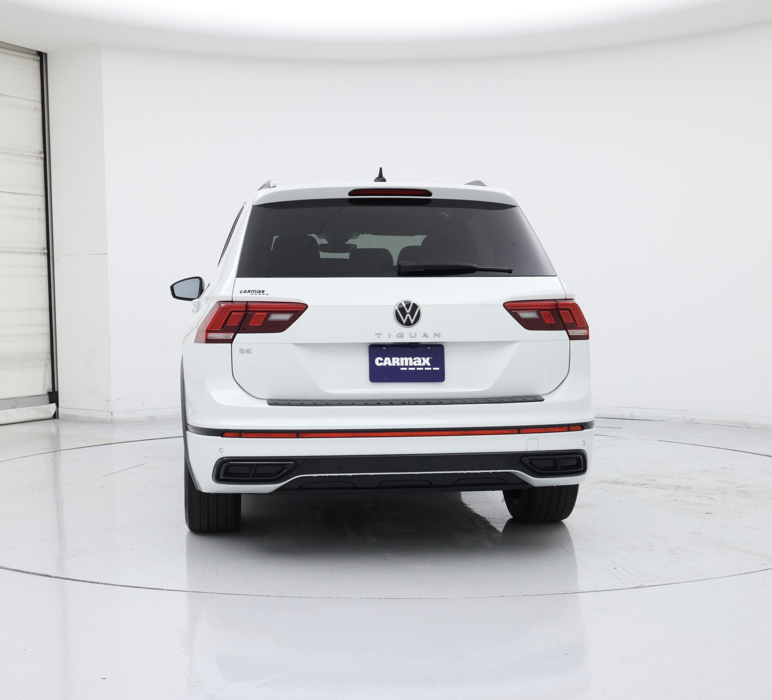 Thumbnail: 2023 Volkswagen Tiguan - 6