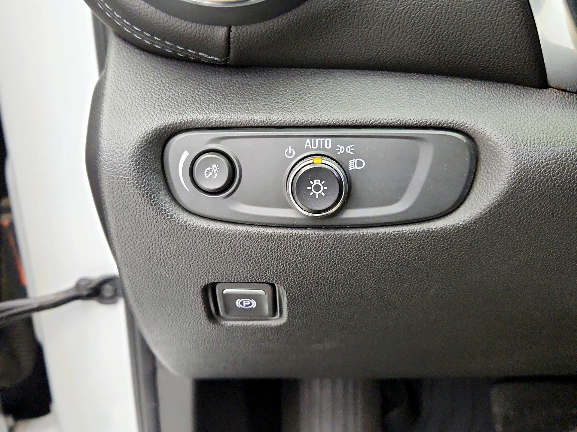 Thumbnail: 2021 Chevrolet Blazer - 13