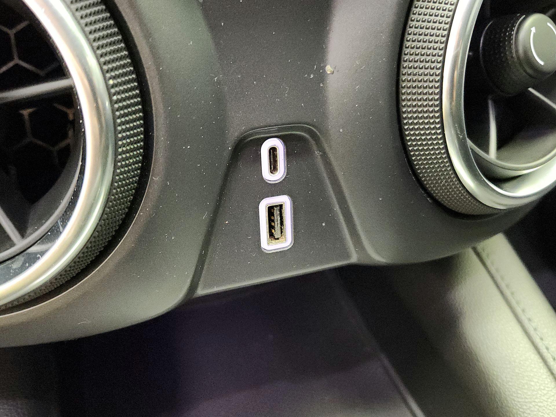 Thumbnail: 2021 Chevrolet Blazer - 19