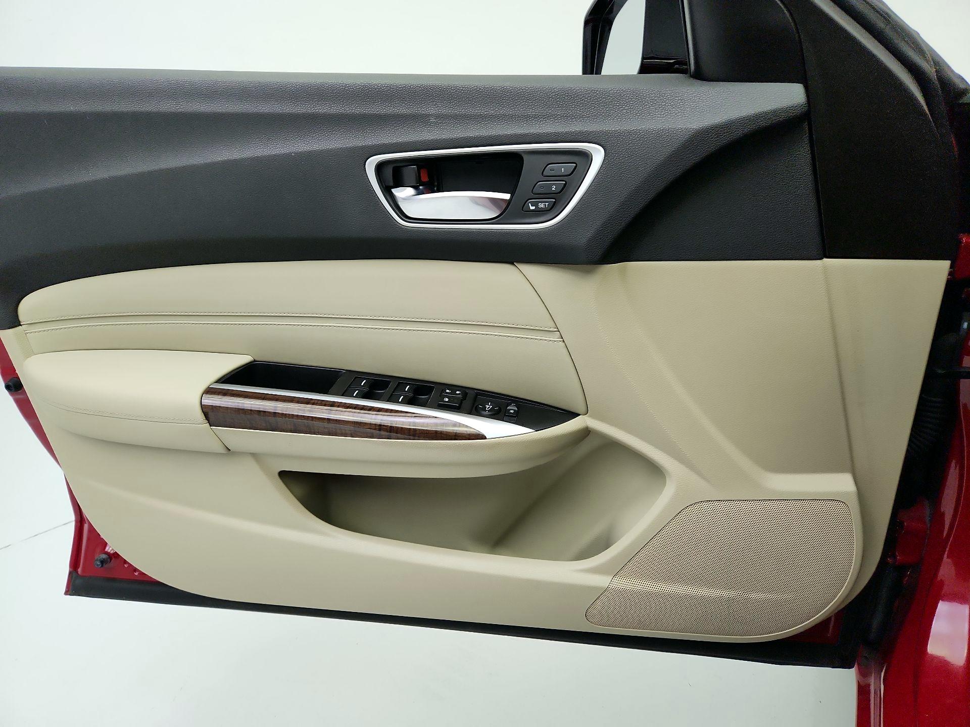 Thumbnail: 2019 Acura TLX - 12