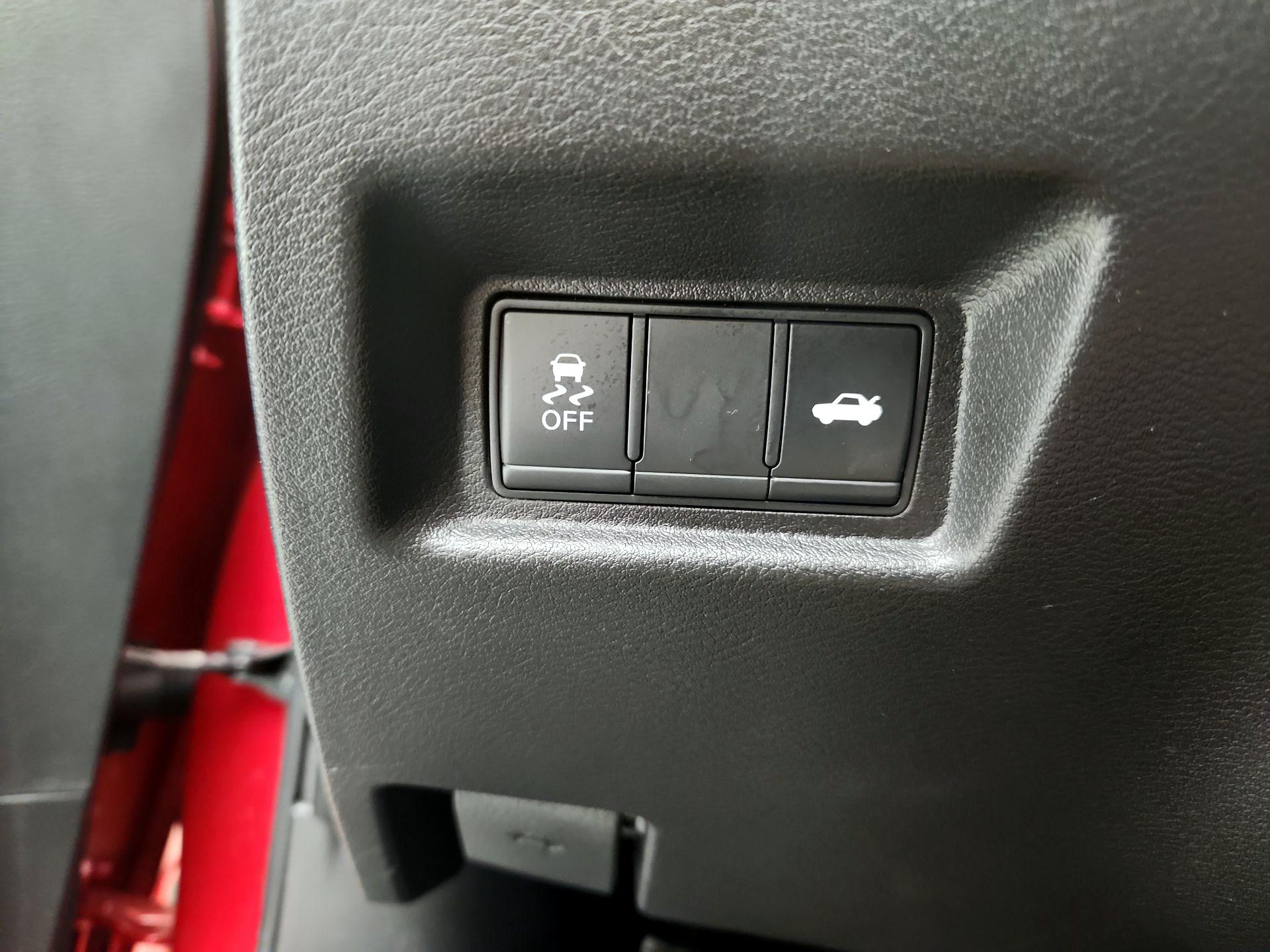 Thumbnail: 2021 INFINITI Q50 - 13