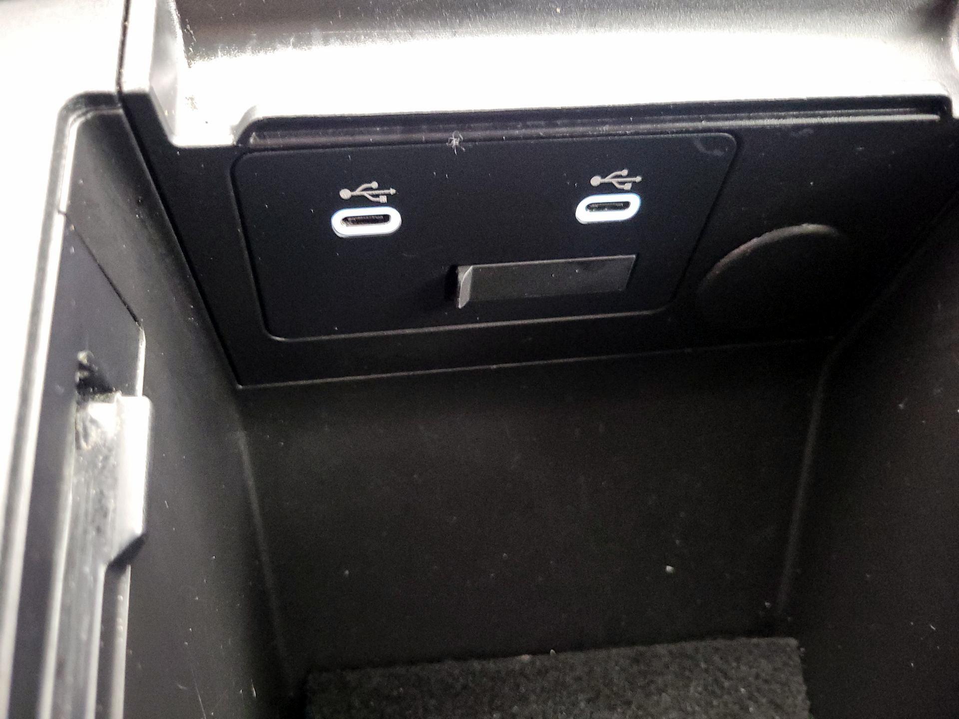 Thumbnail: 2025 Mazda Mazda3 - 18