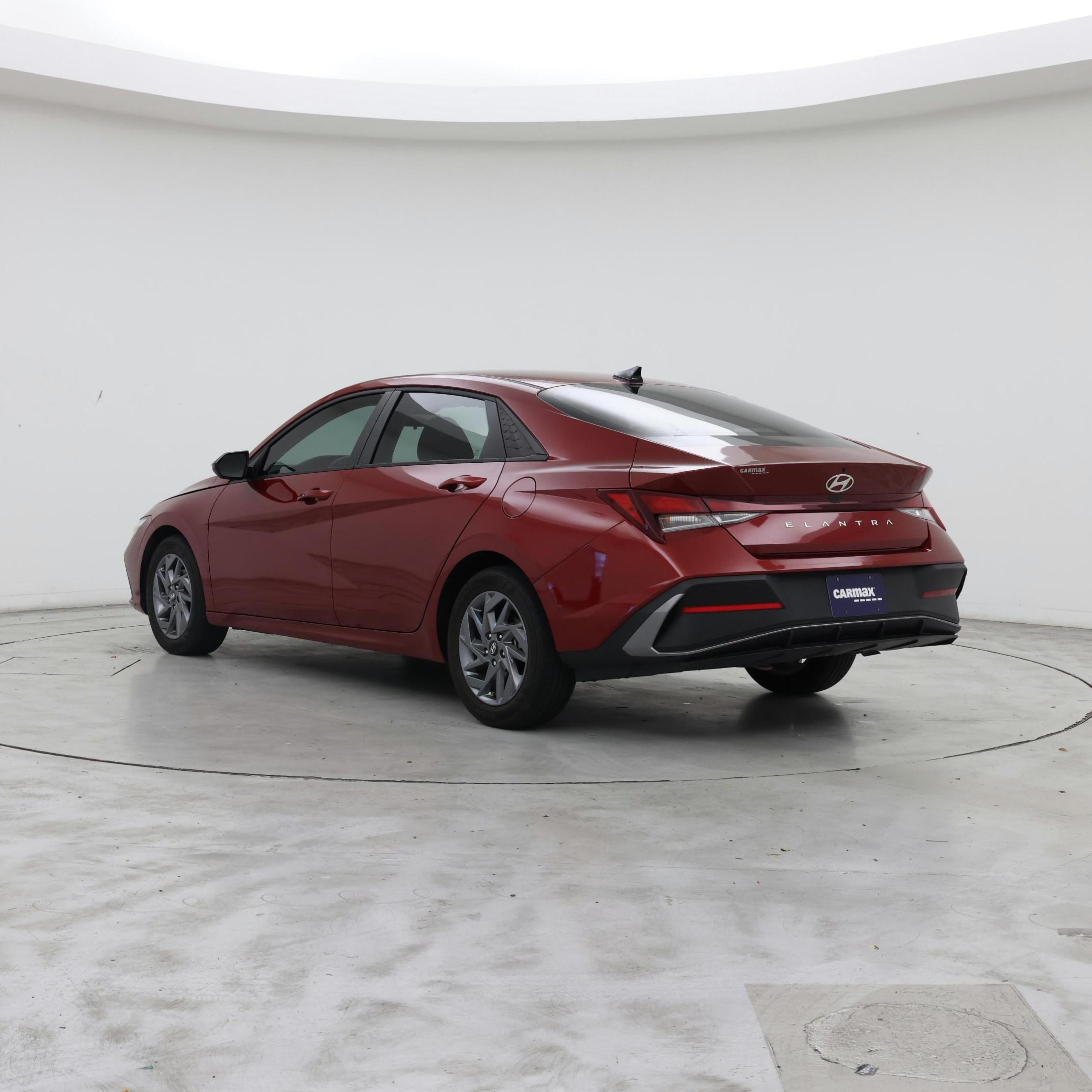 Thumbnail: 2024 Hyundai Elantra - 2