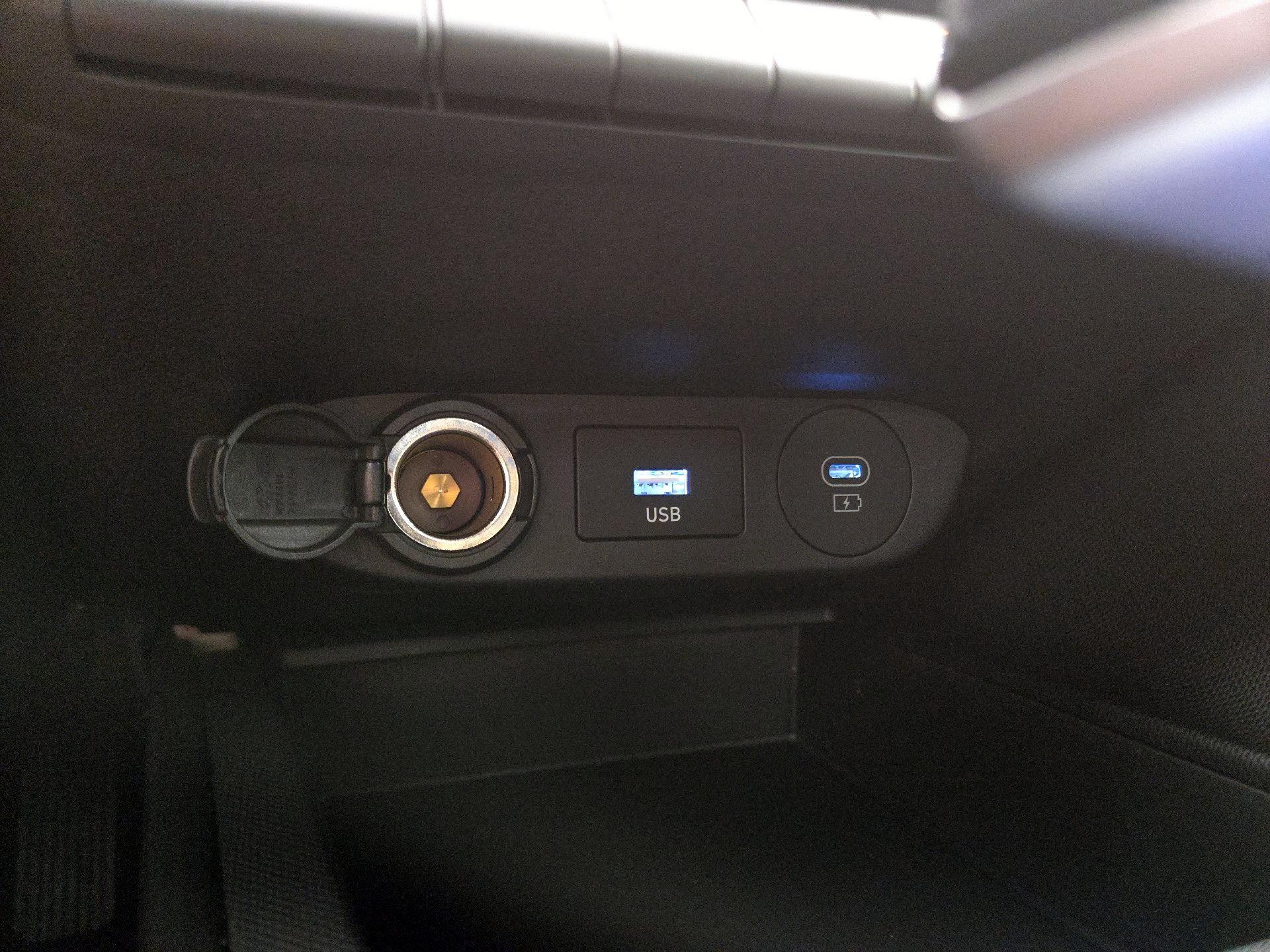 Thumbnail: 2024 Hyundai Elantra - 19