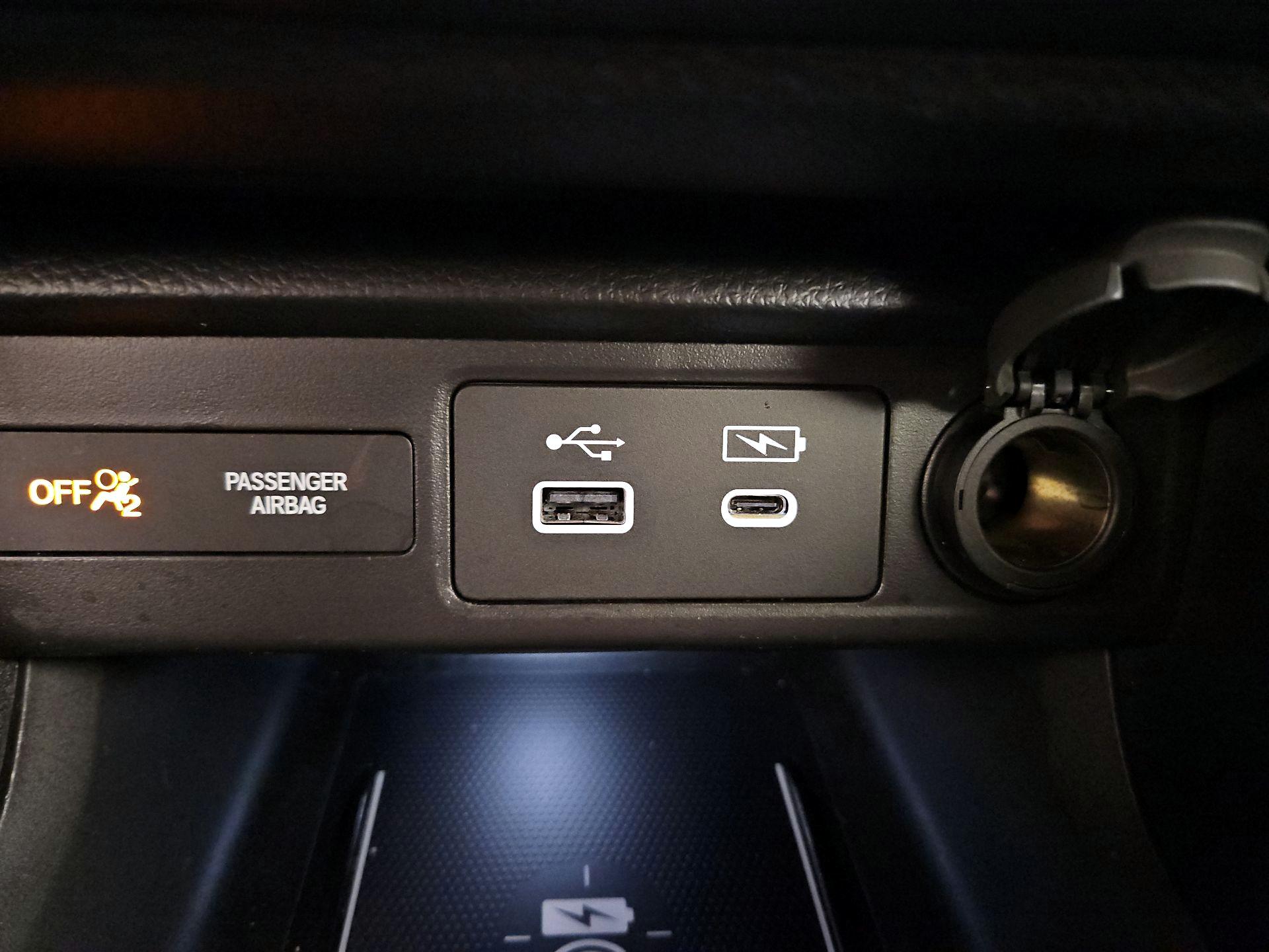 Thumbnail: 2023 Acura Integra - 18