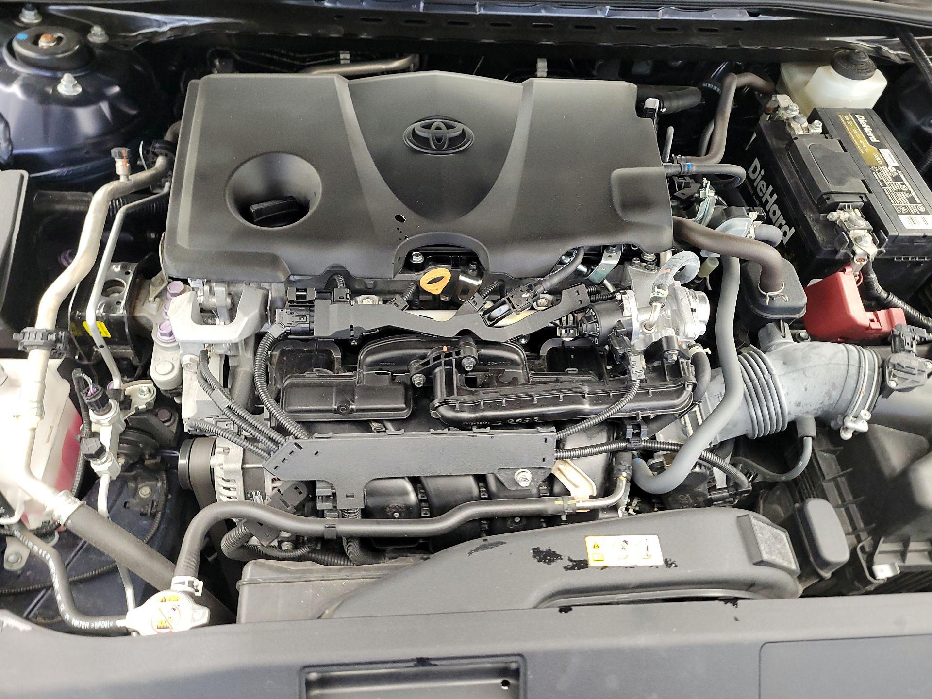 Thumbnail: 2022 Toyota Camry - 17