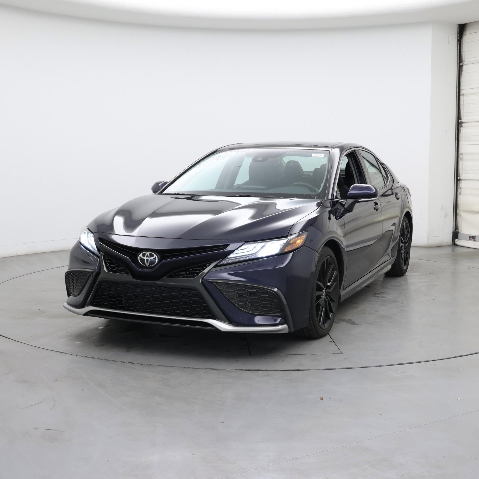 Thumbnail: 2022 Toyota Camry - 4