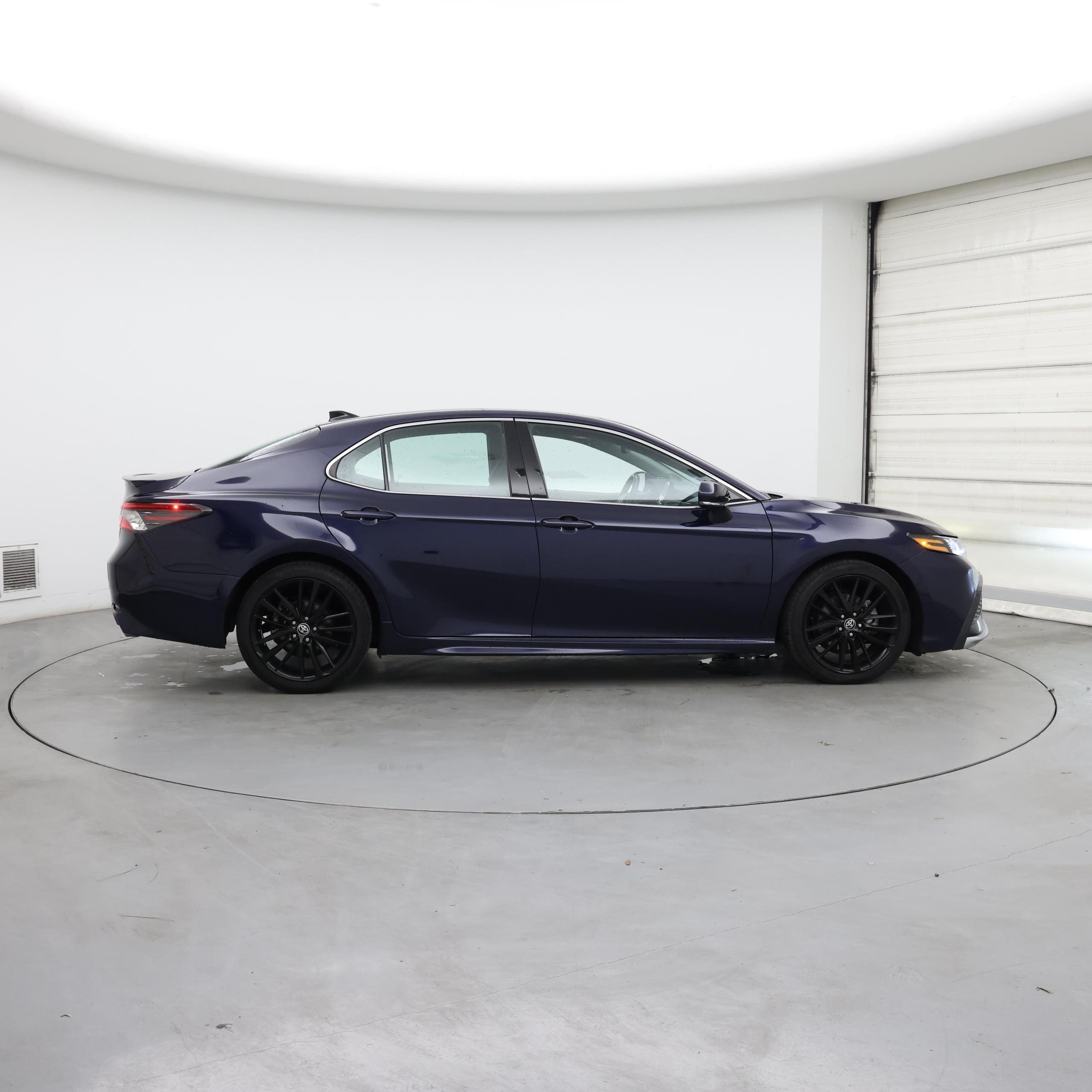 Thumbnail: 2022 Toyota Camry - 7