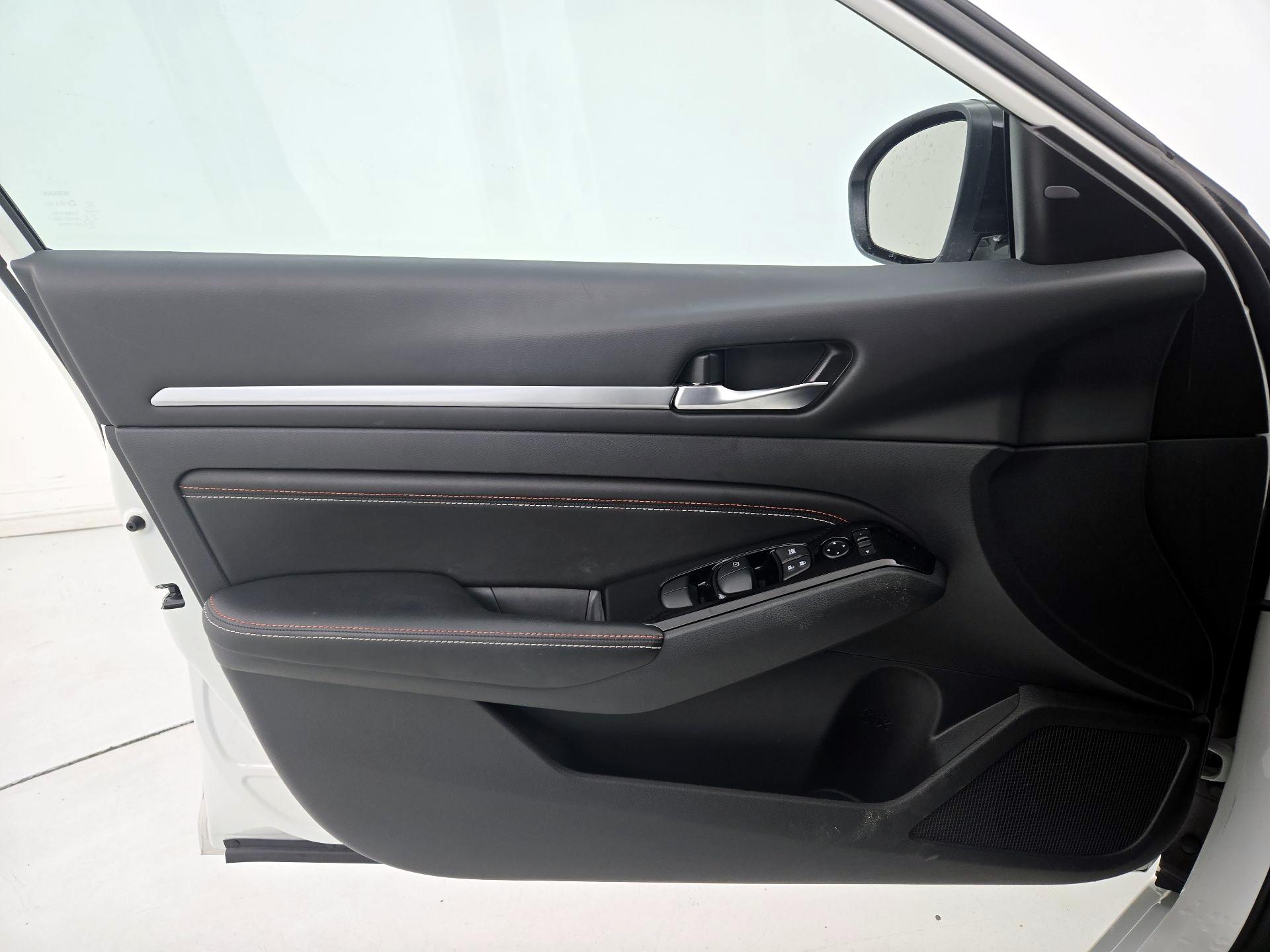 Thumbnail: 2023 Nissan Altima - 12