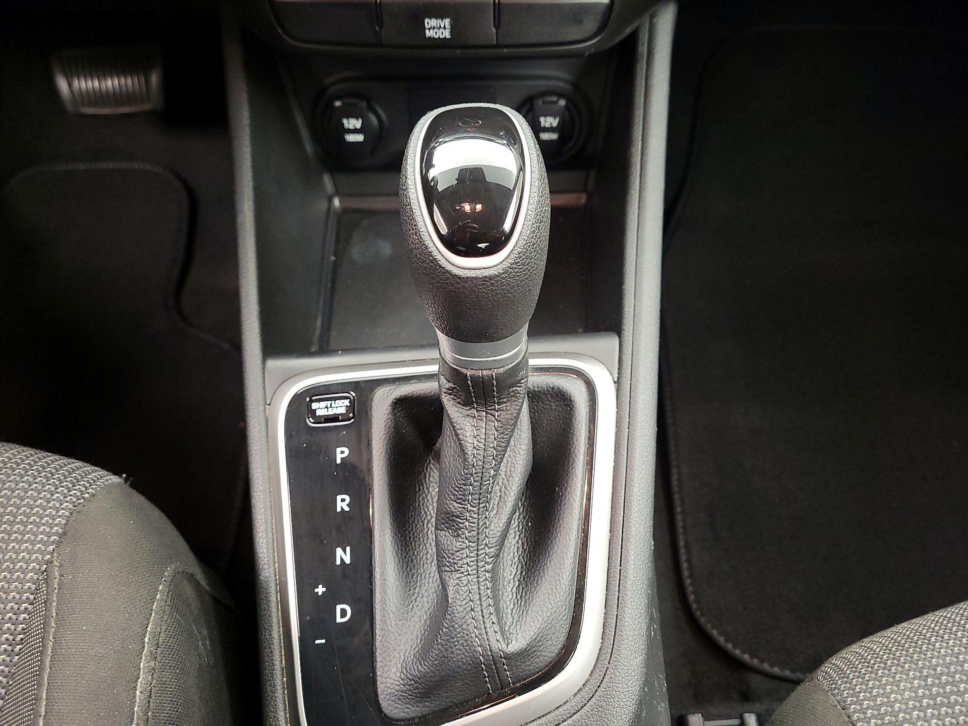 Thumbnail: 2021 Hyundai Accent - 15