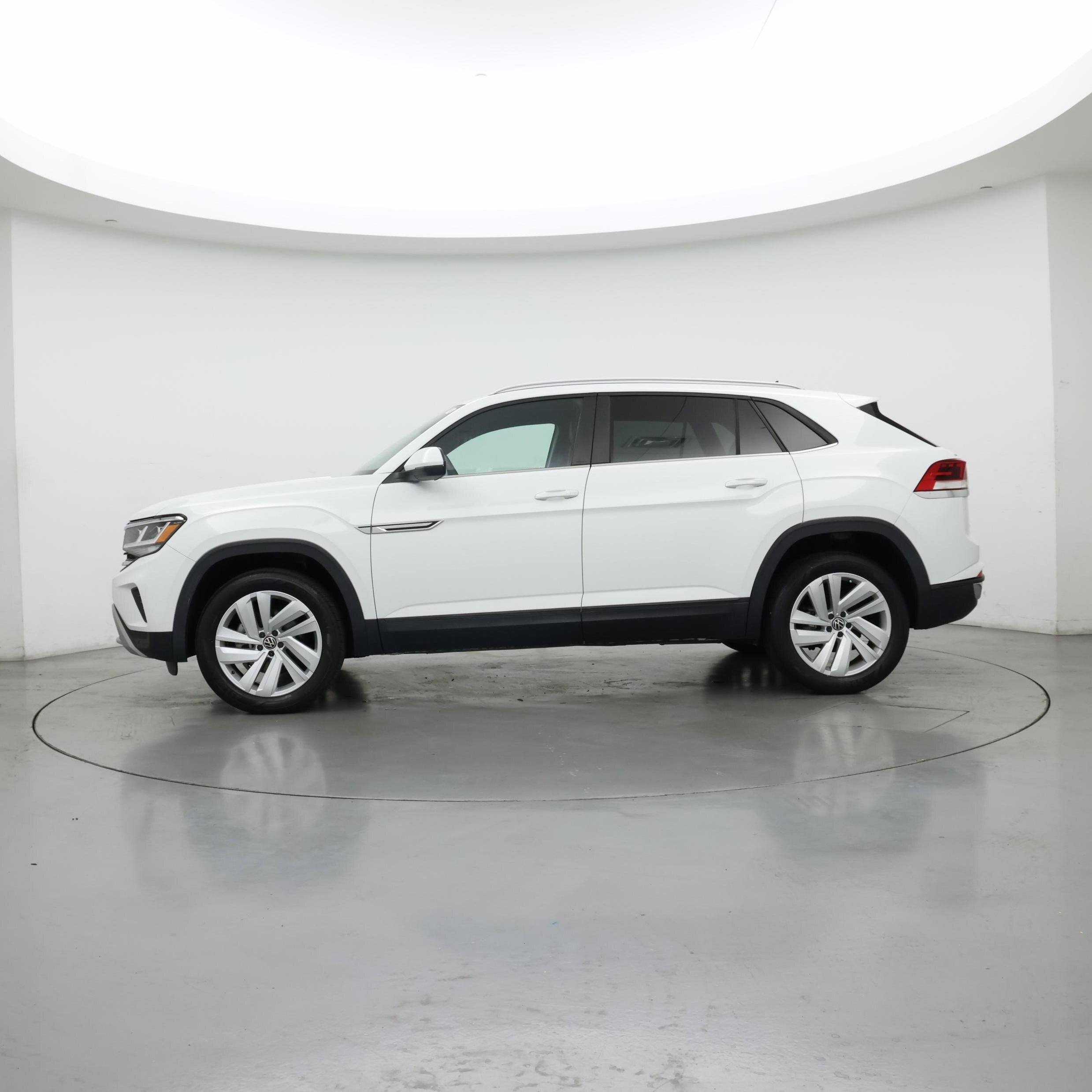 Thumbnail: 2022 Volkswagen Atlas - 3