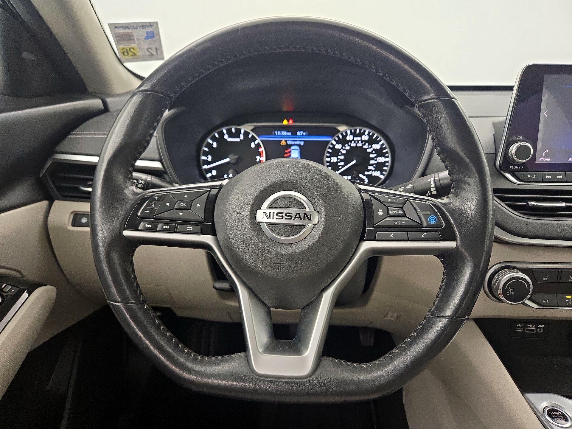 Thumbnail: 2021 Nissan Altima - 10