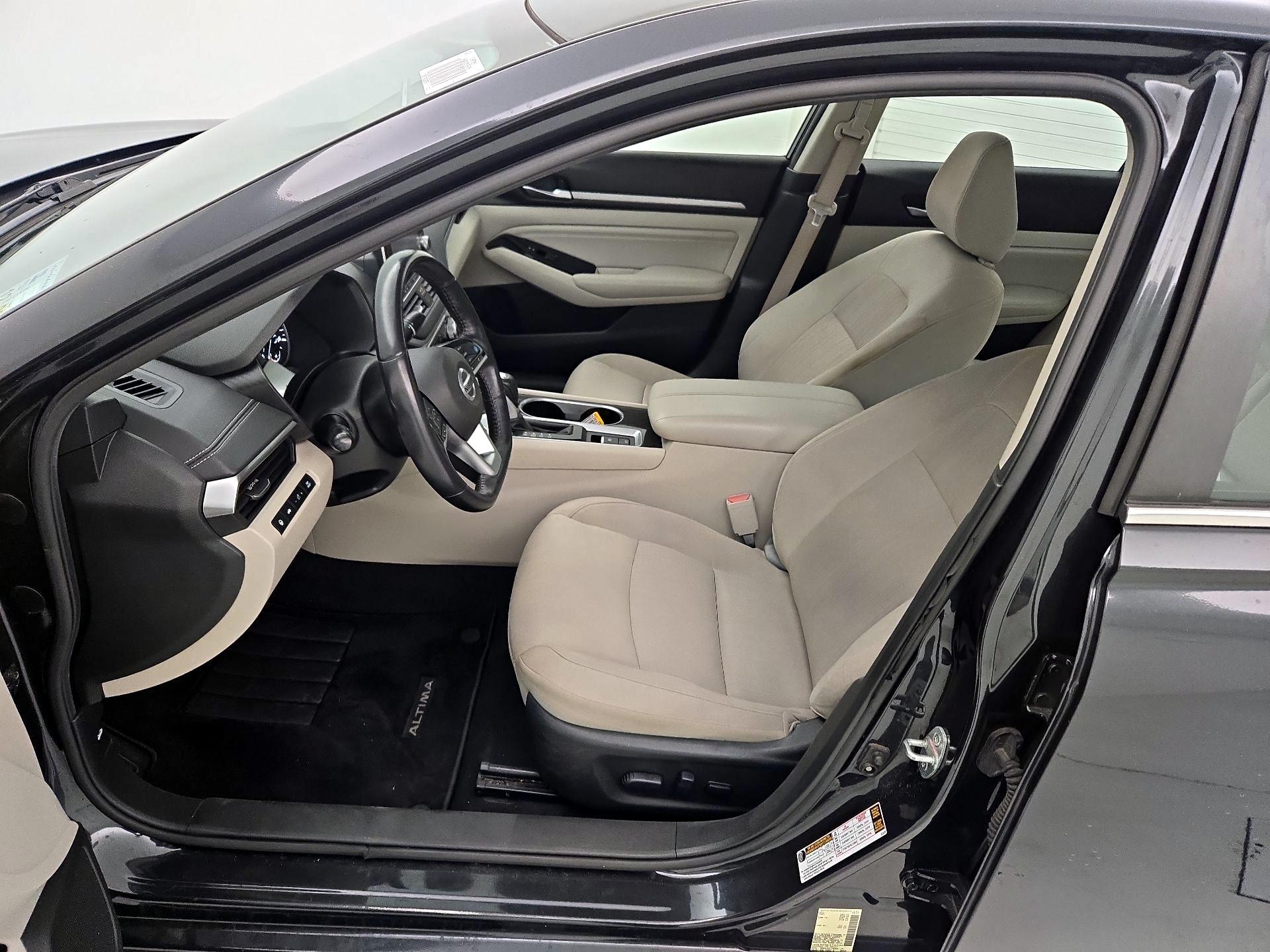 Thumbnail: 2021 Nissan Altima - 11