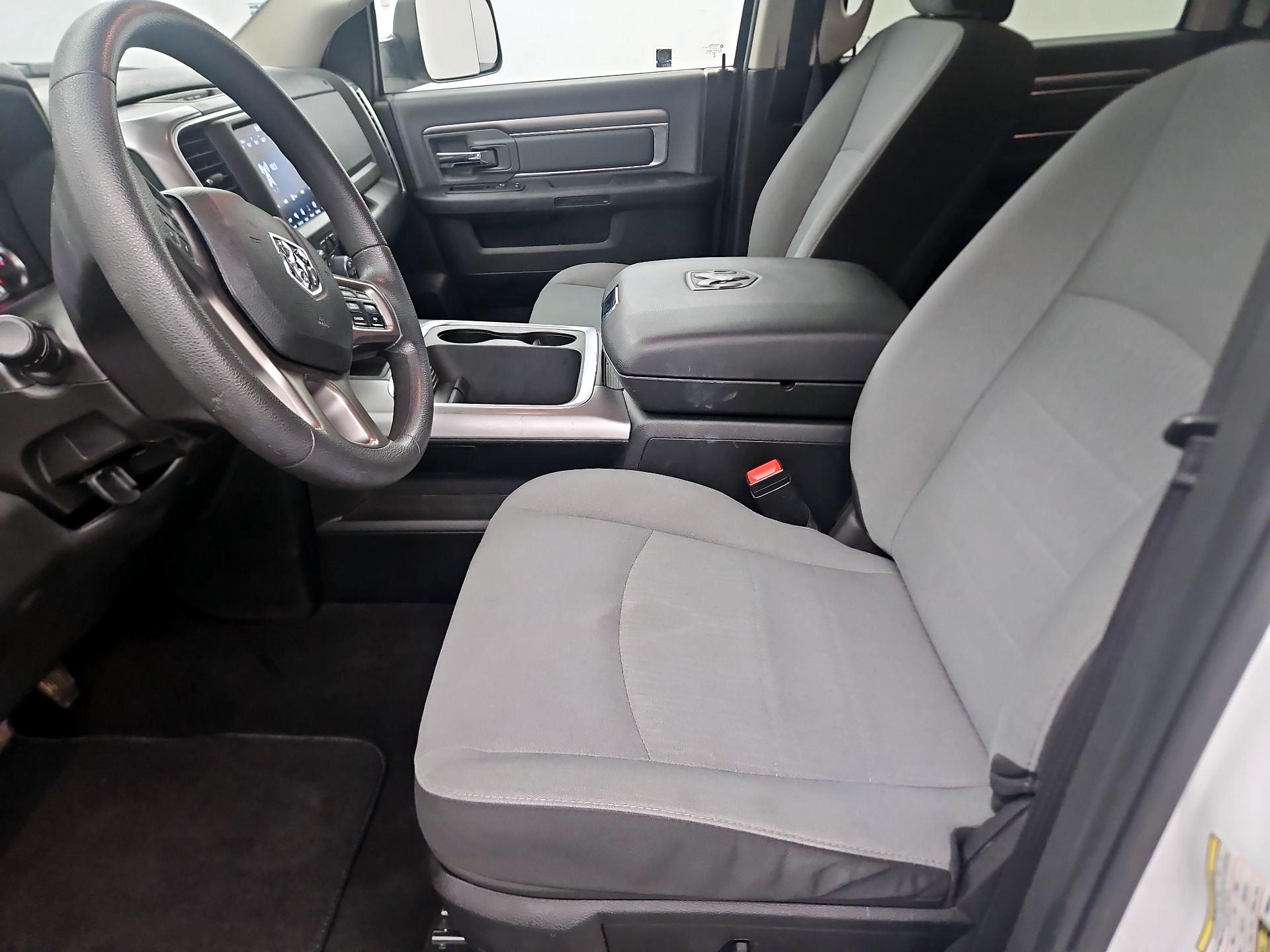 Thumbnail: 2023 RAM 1500 Classic - 11