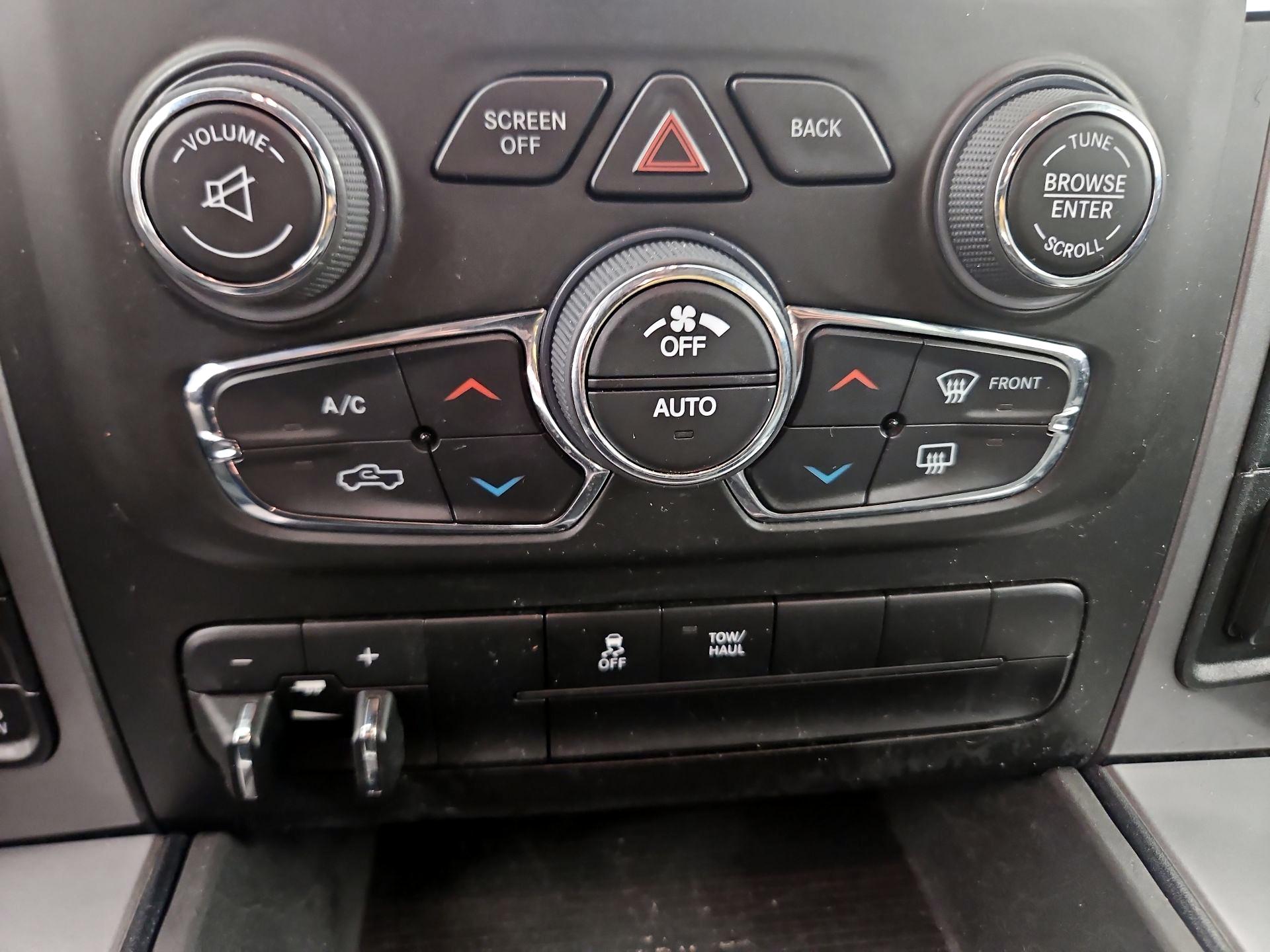 Thumbnail: 2023 RAM 1500 Classic - 16