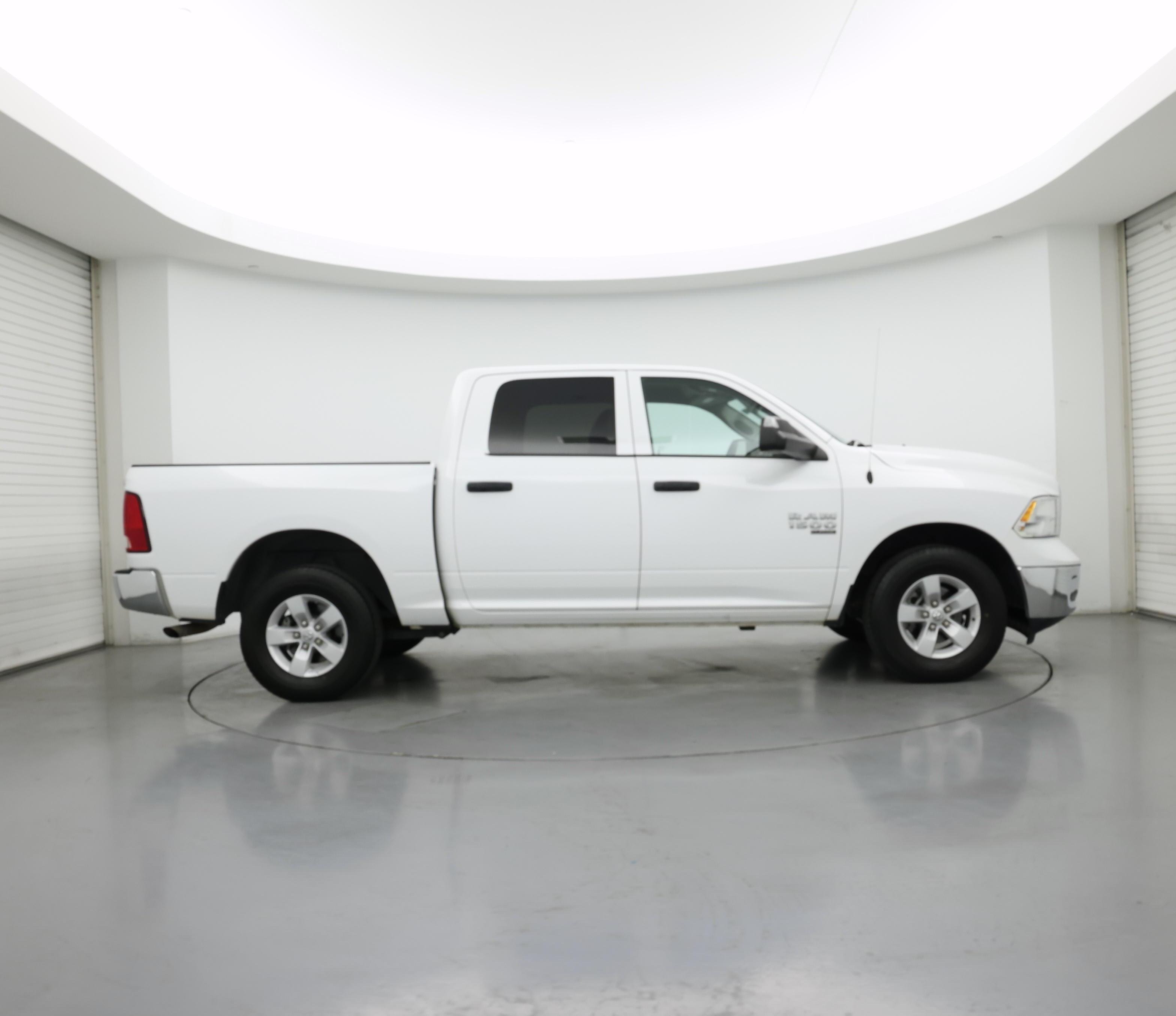 Thumbnail: 2023 RAM 1500 Classic - 7