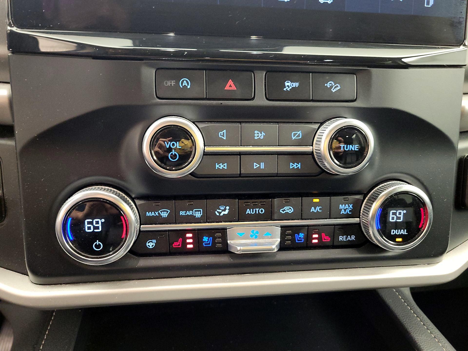 Thumbnail: 2023 Ford Expedition - 14