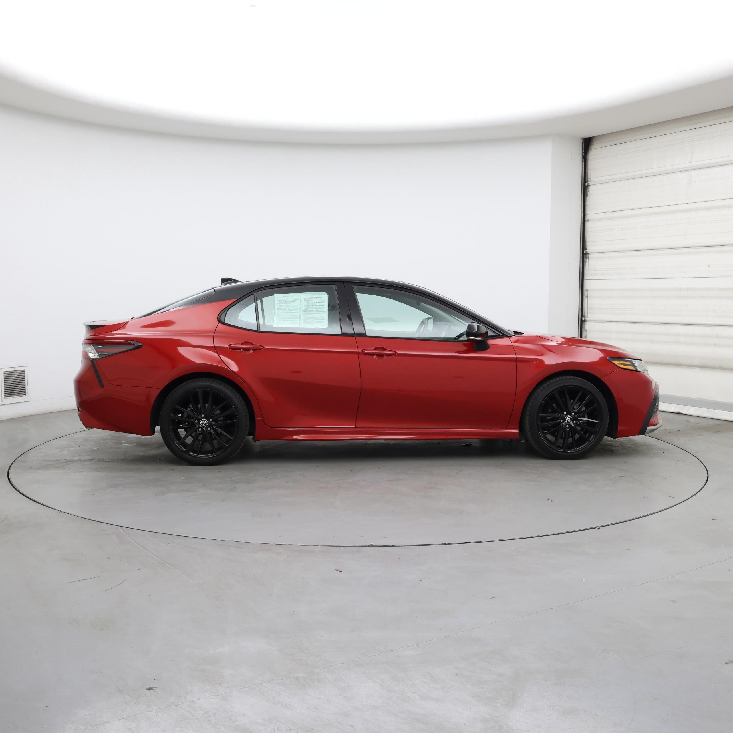 Thumbnail: 2023 Toyota Camry - 7