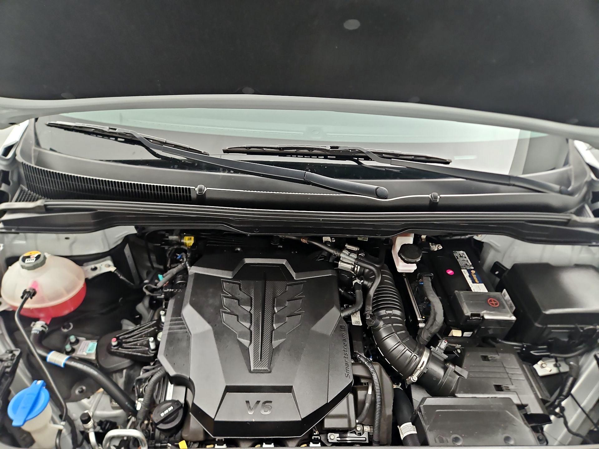 Thumbnail: 2023 Kia Carnival - 20