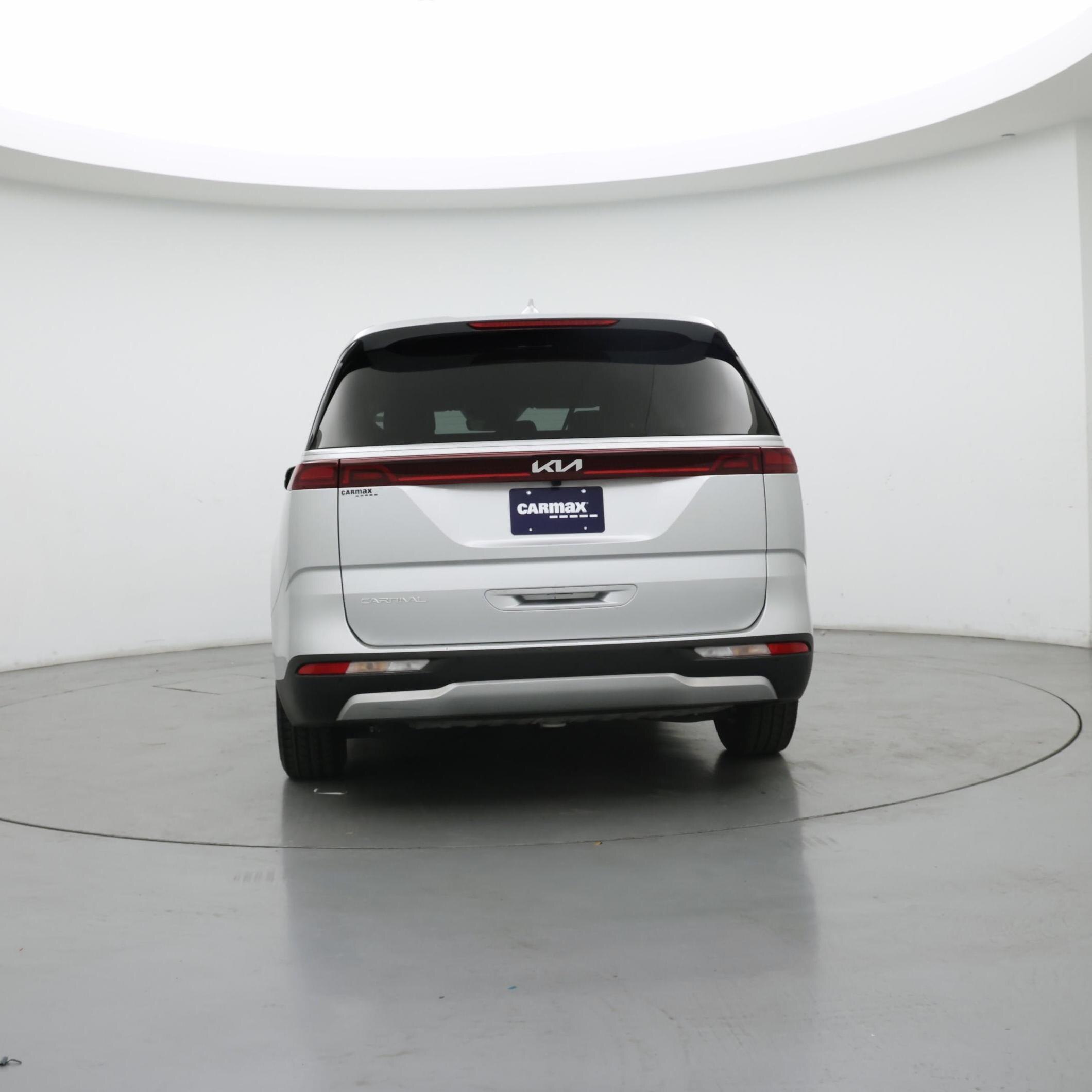 Thumbnail: 2023 Kia Carnival - 6