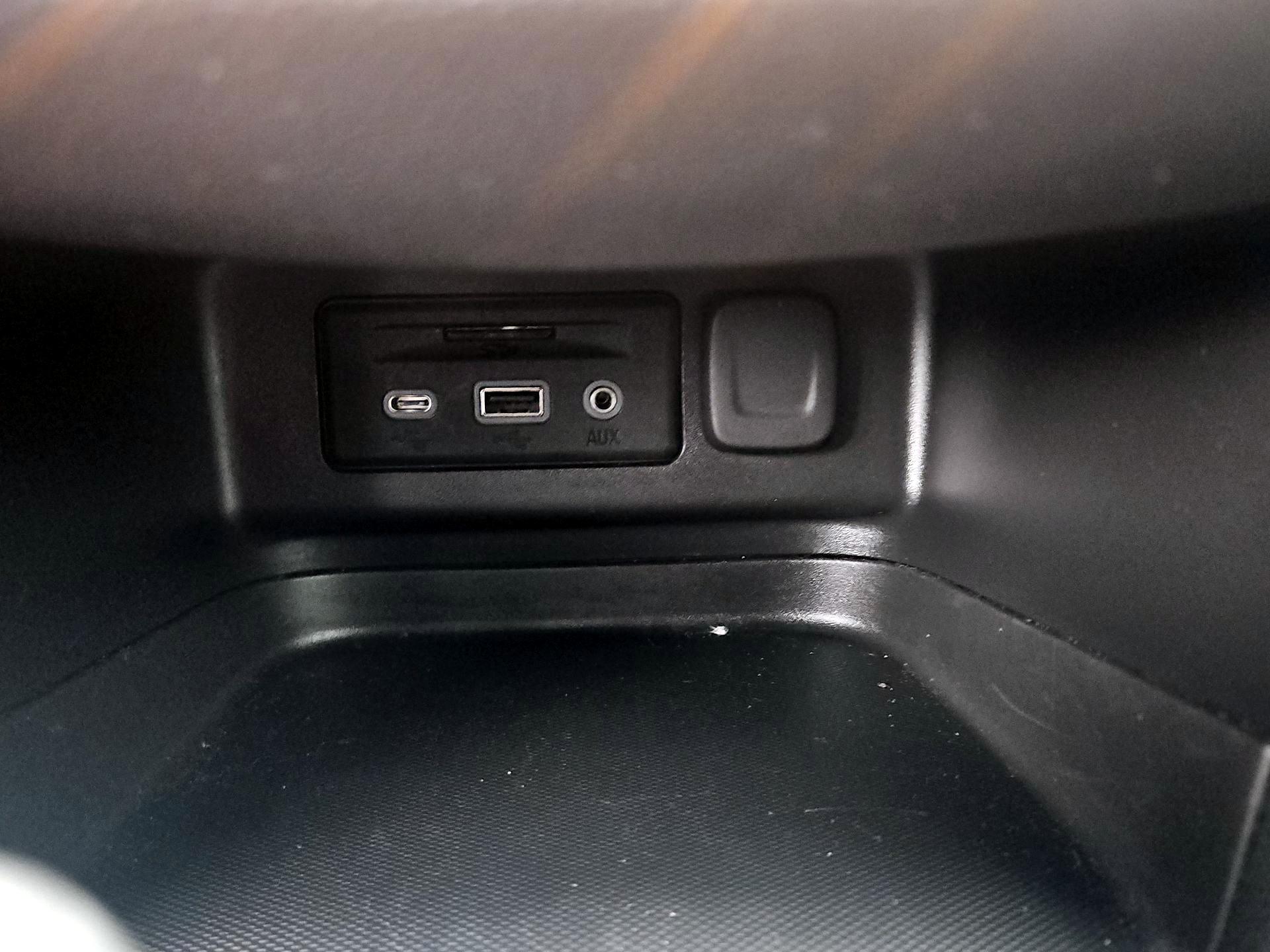 Thumbnail: 2022 Chevrolet Equinox - 19